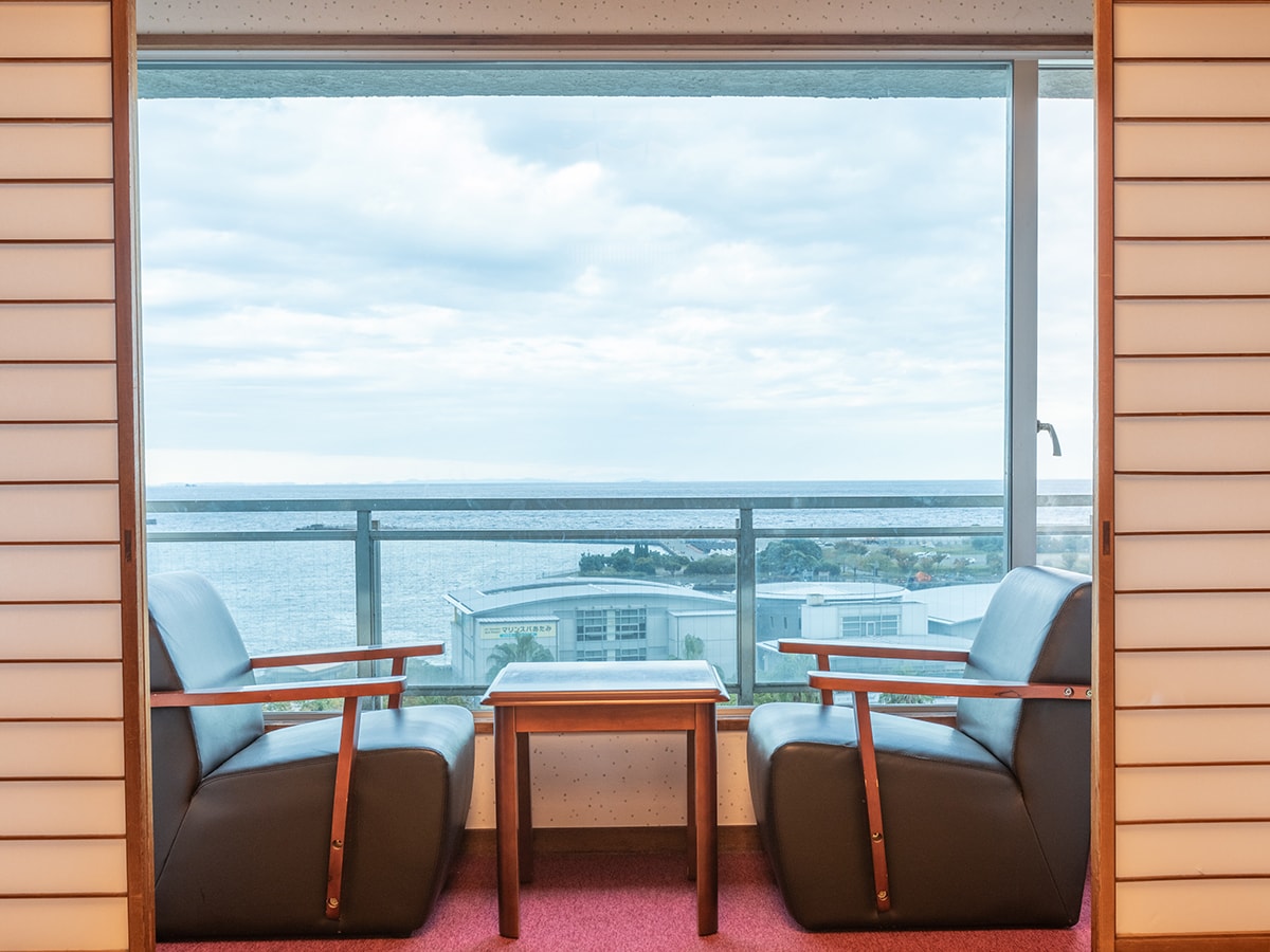 Two Japanese-style rooms on higher floors