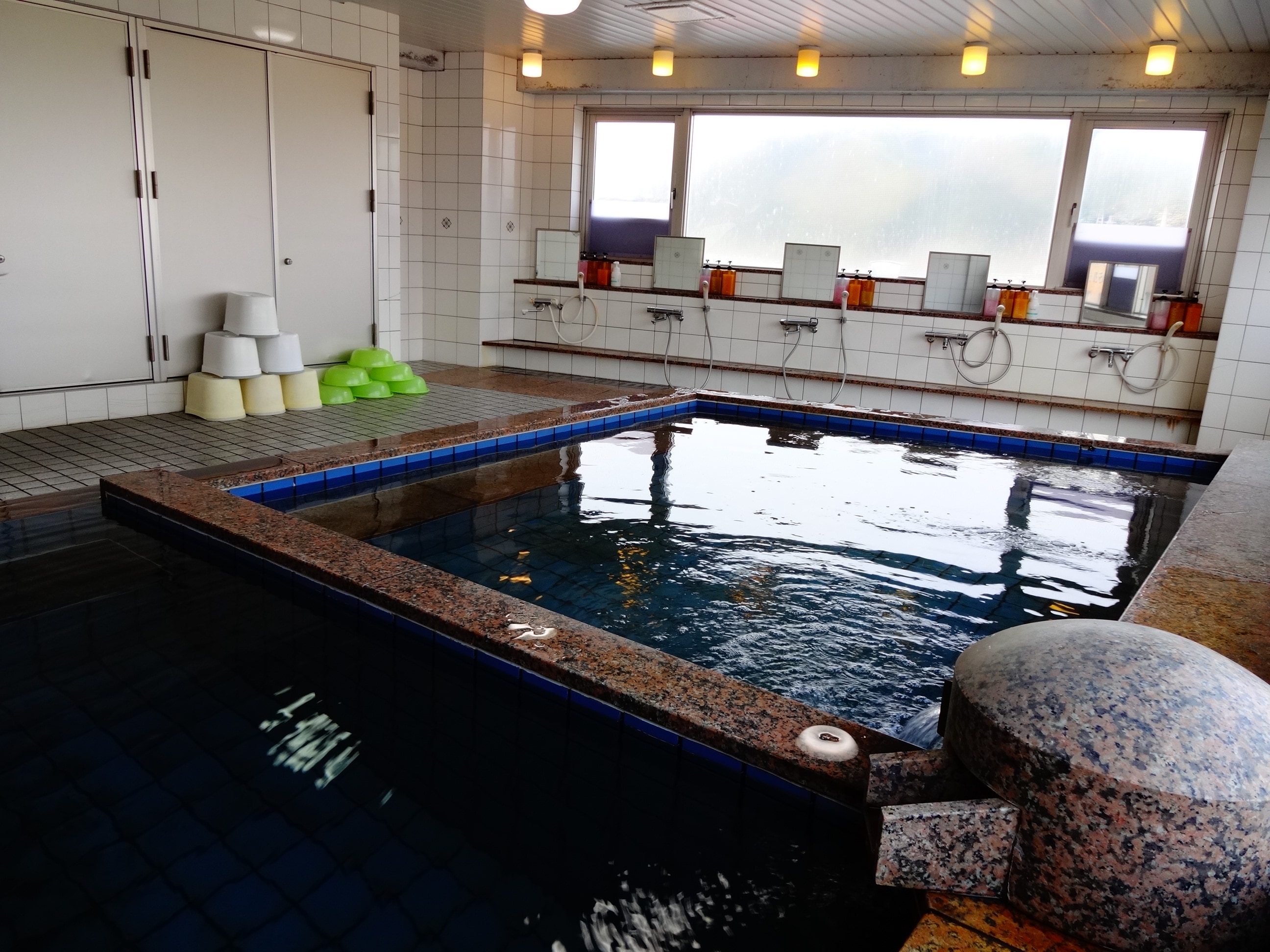 7th floor observation bath