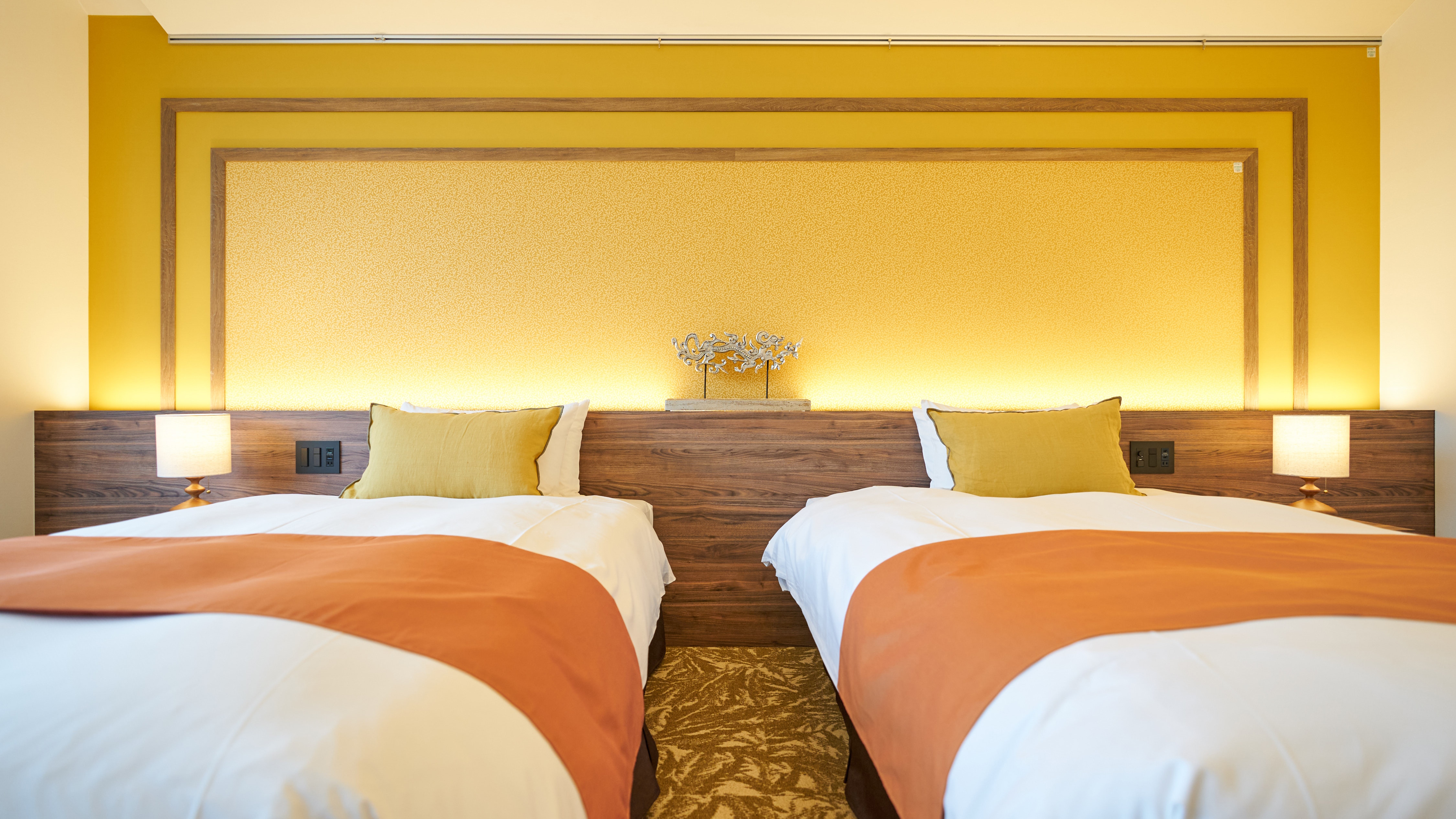 Deluxe Twin Room B