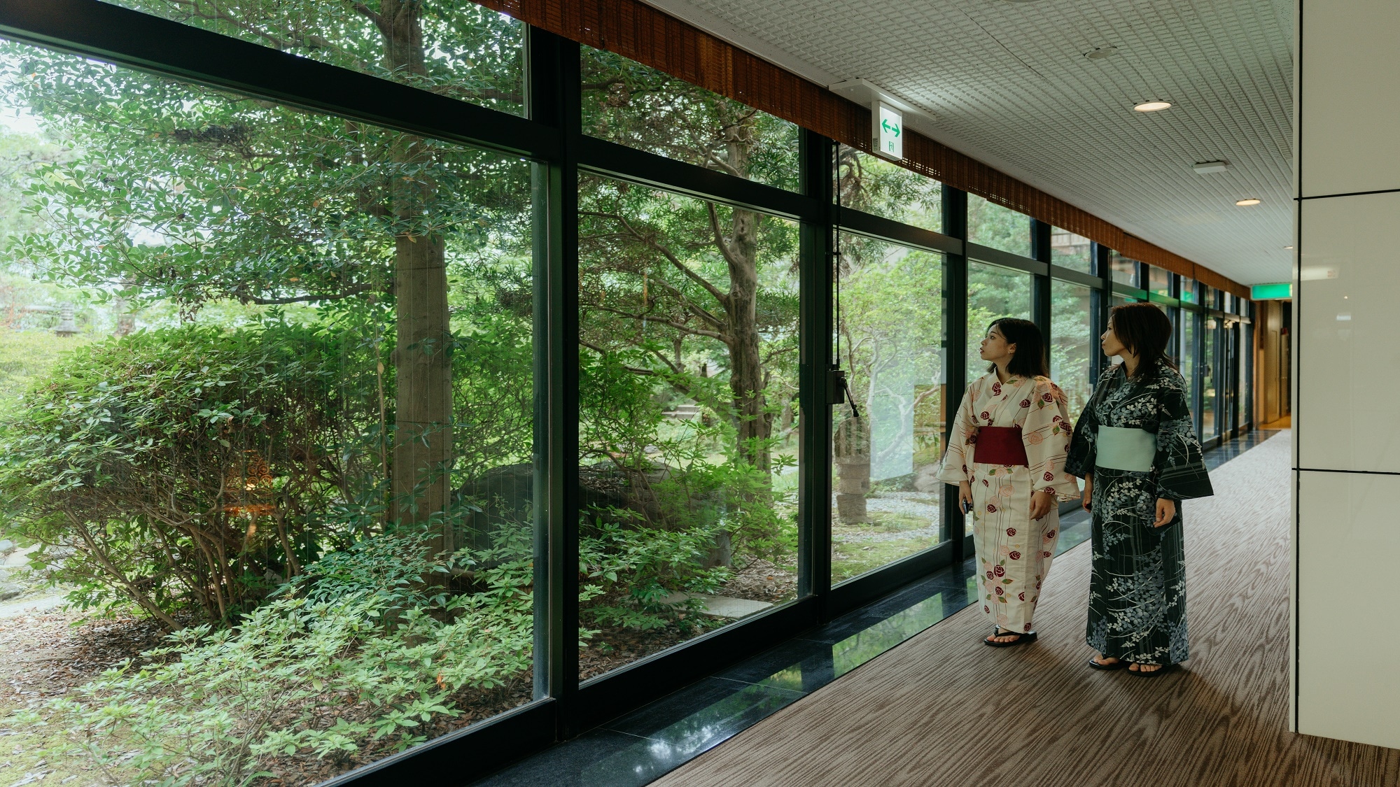 Corridor facing the garden