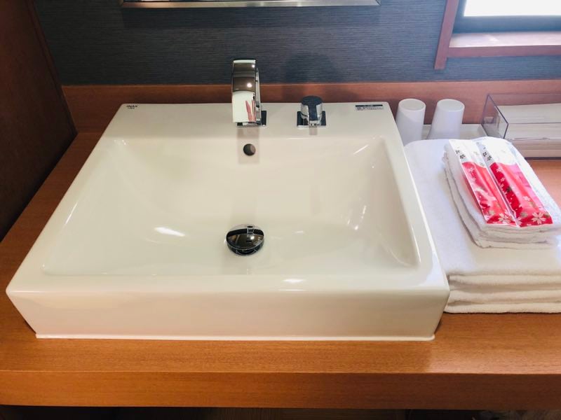 Wash basin
