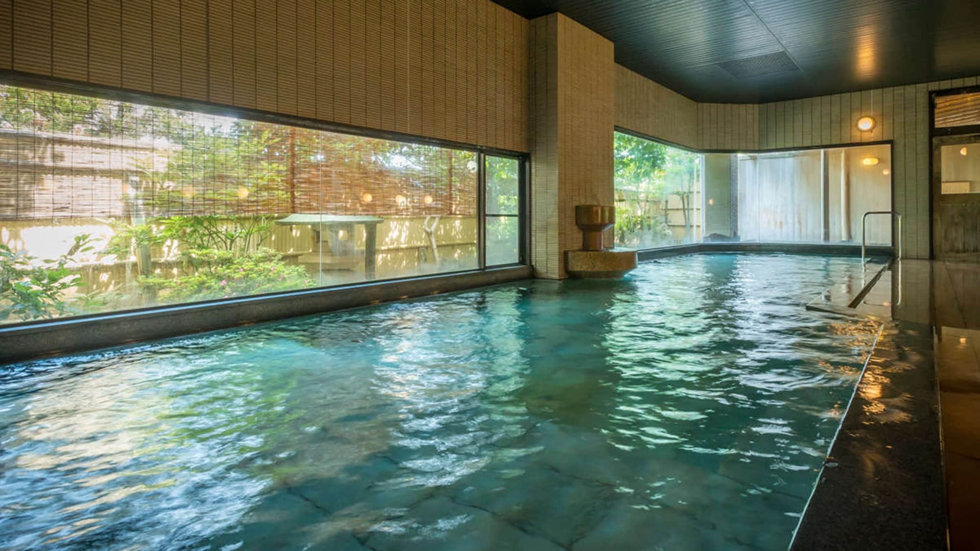 Hot springs with high salinity have excellent heat retention effect!