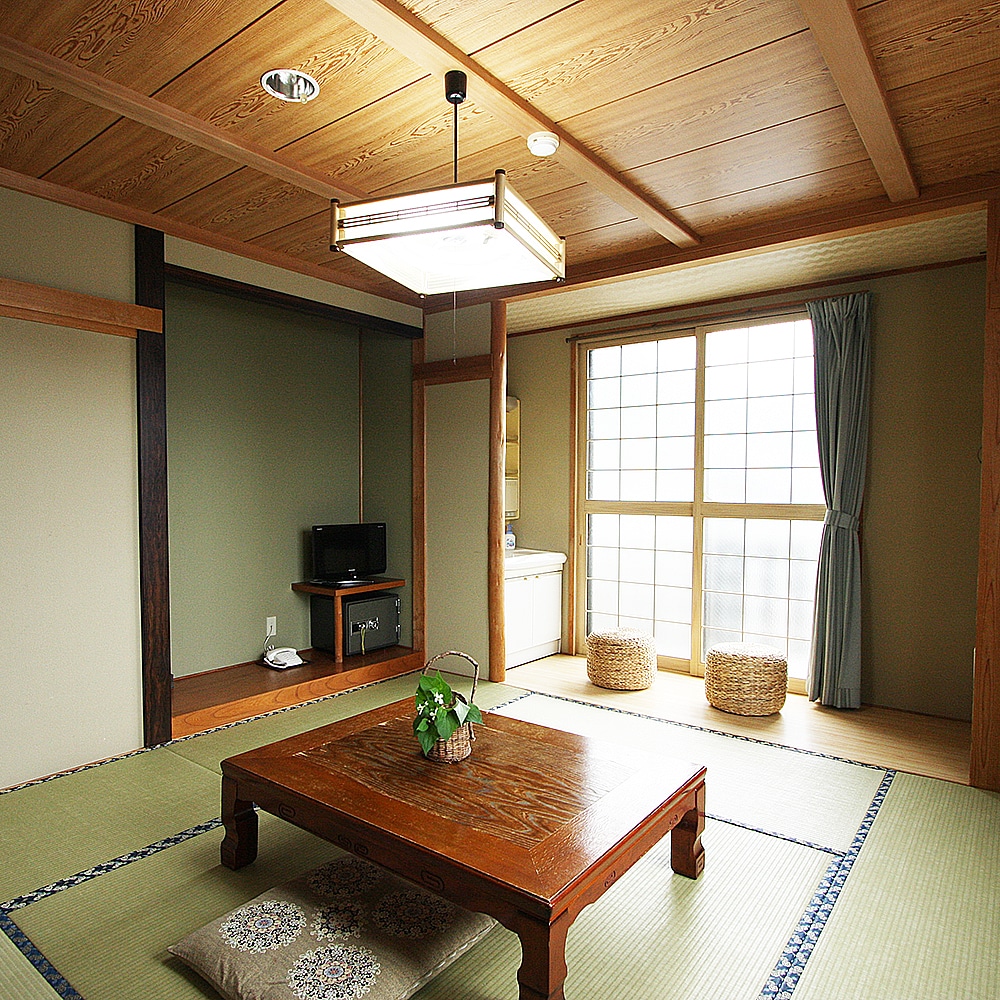Japanese-style room