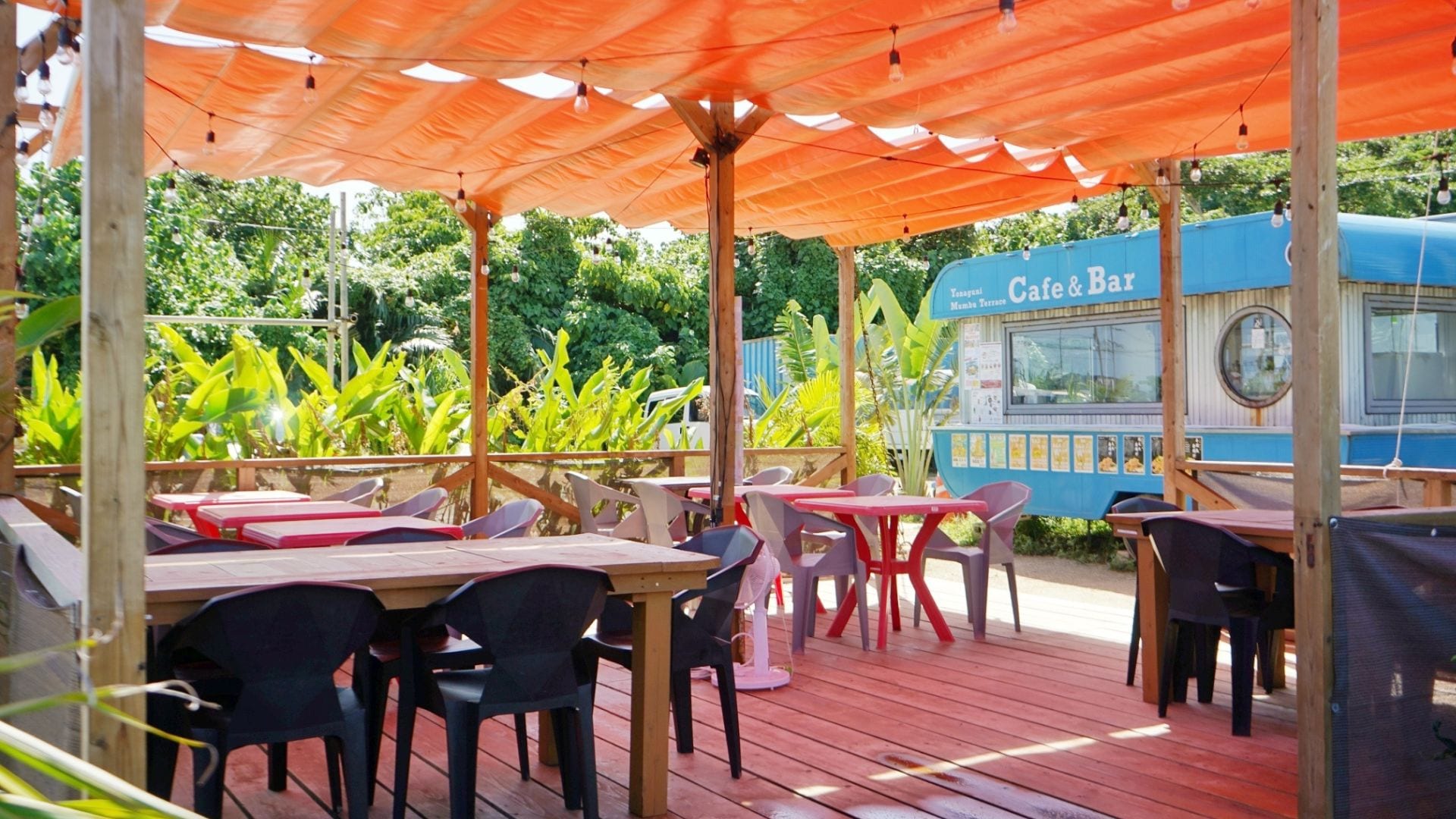 Munbu Terrace (Tận hưởng bầu không khí của hòn đảo nhiệt đới từ chỗ ngồi trên sân thượng)