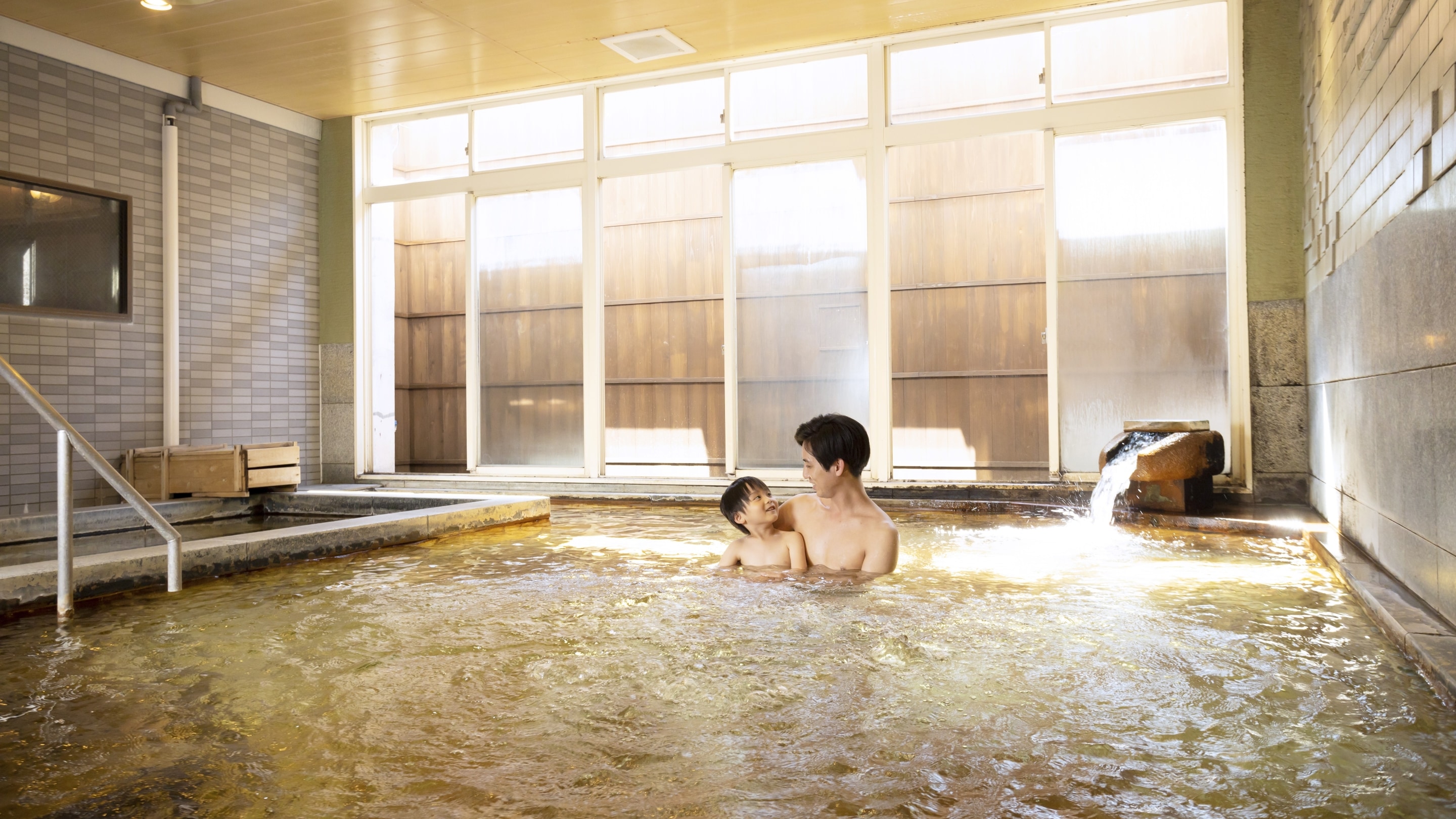 Large public bath (men's)