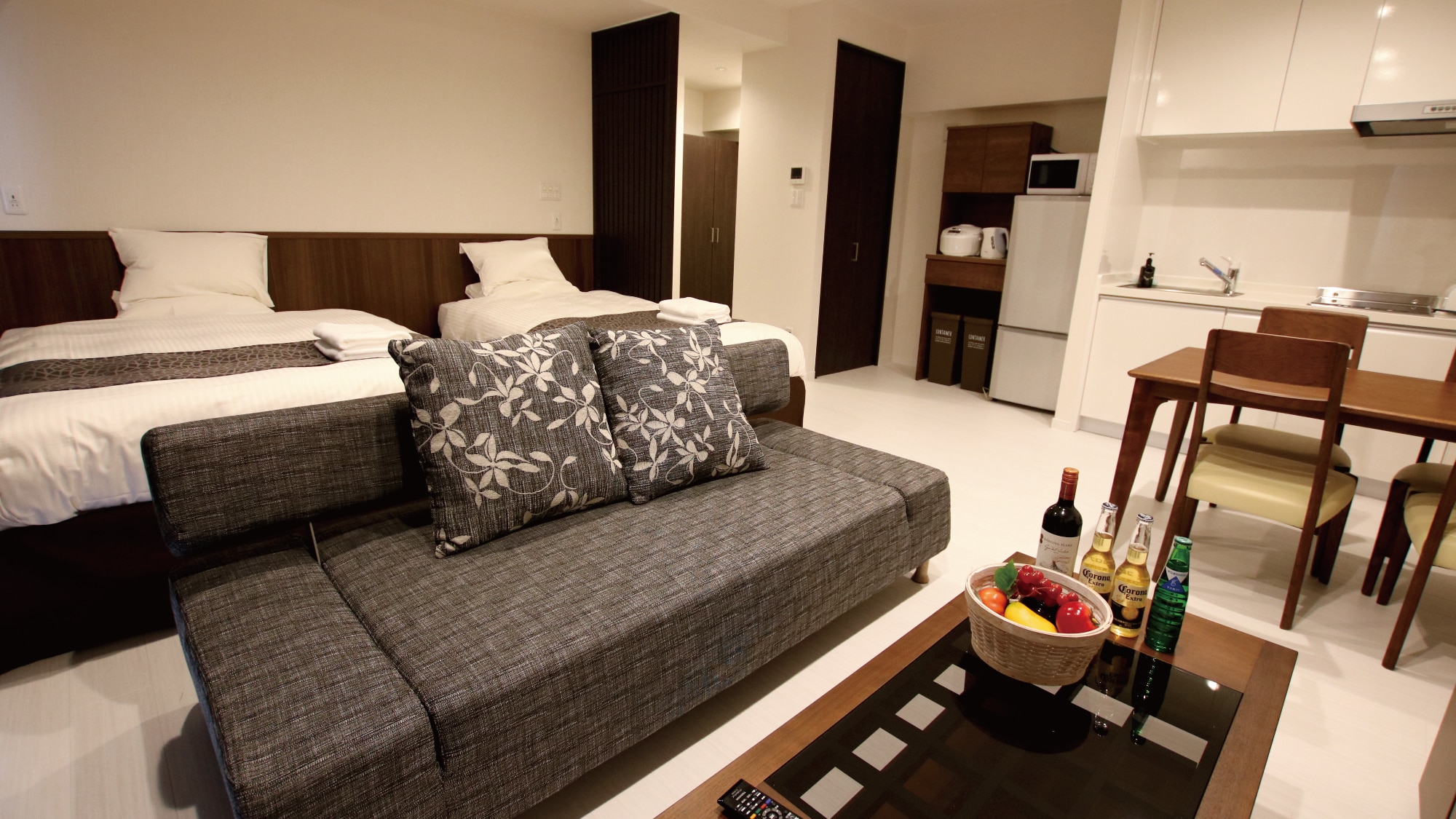 Guest room image