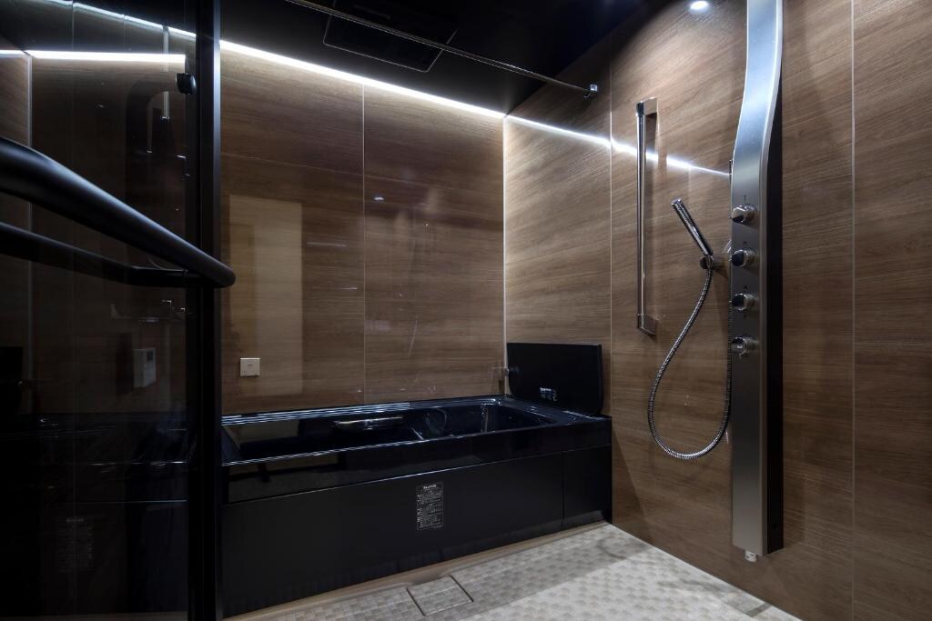The latest spa baths in guest rooms