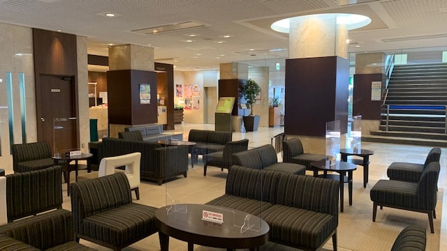 1st floor lobby