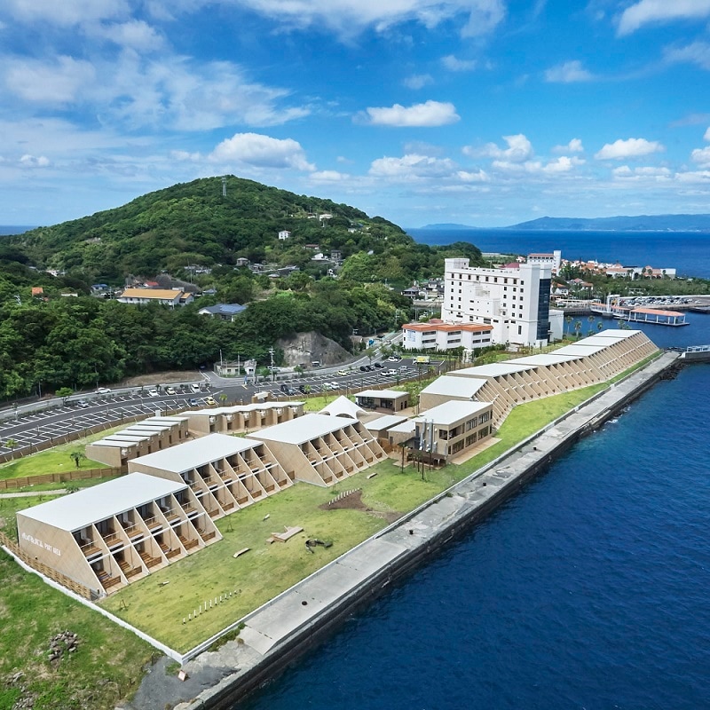 Appearance without emblem