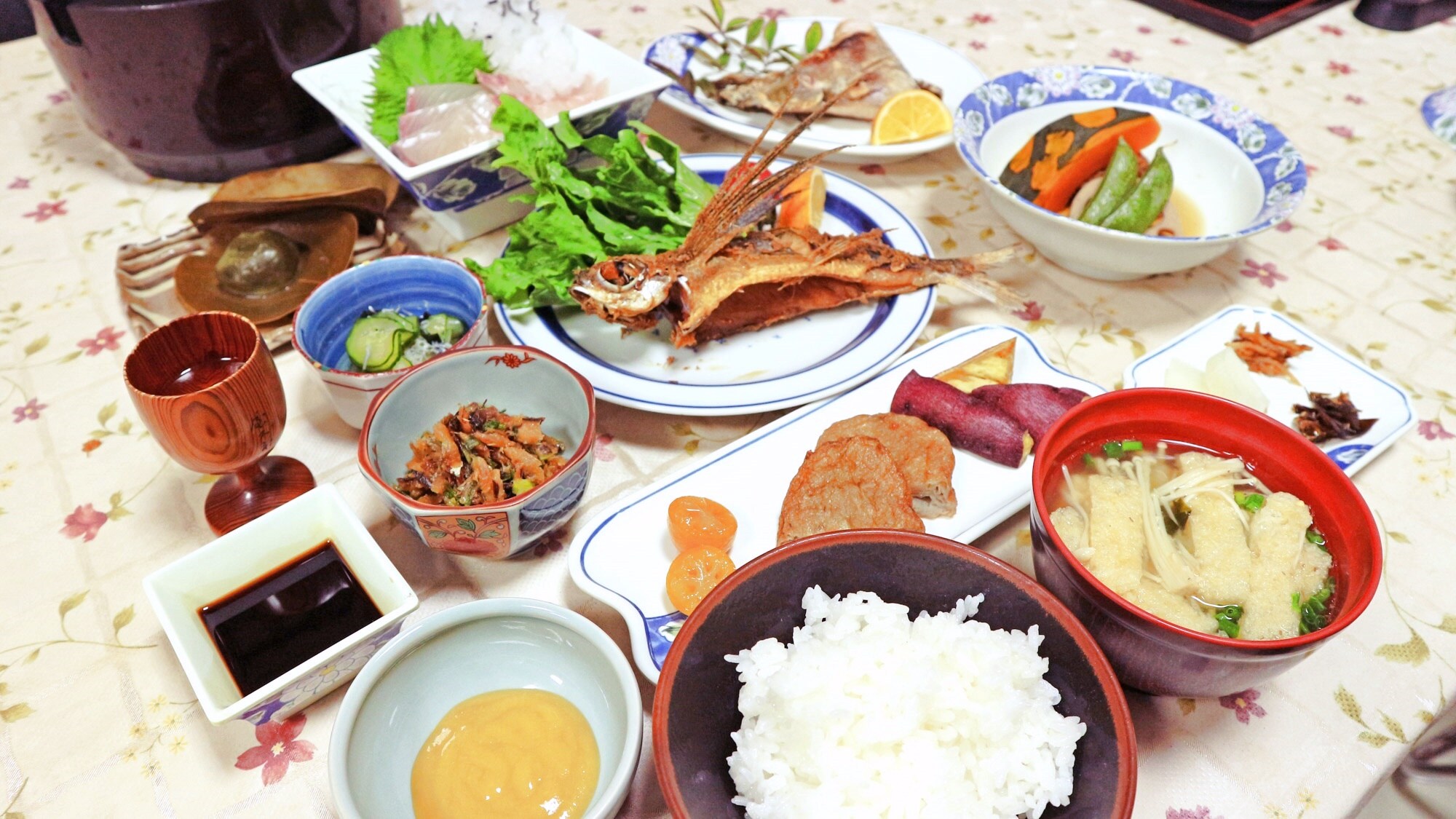 *[Dinner example] Fish dishes such as Yakushima's specialty "fried flying fish"