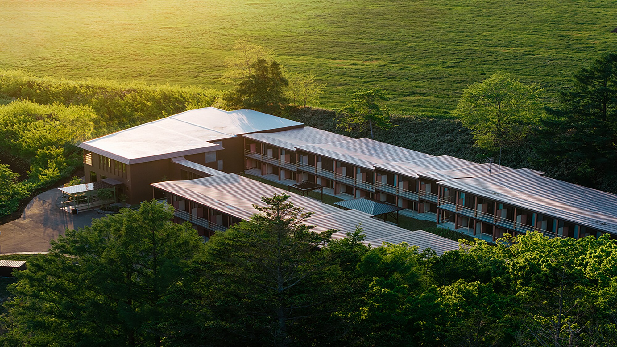 A guesthouse nestled quietly in nature.