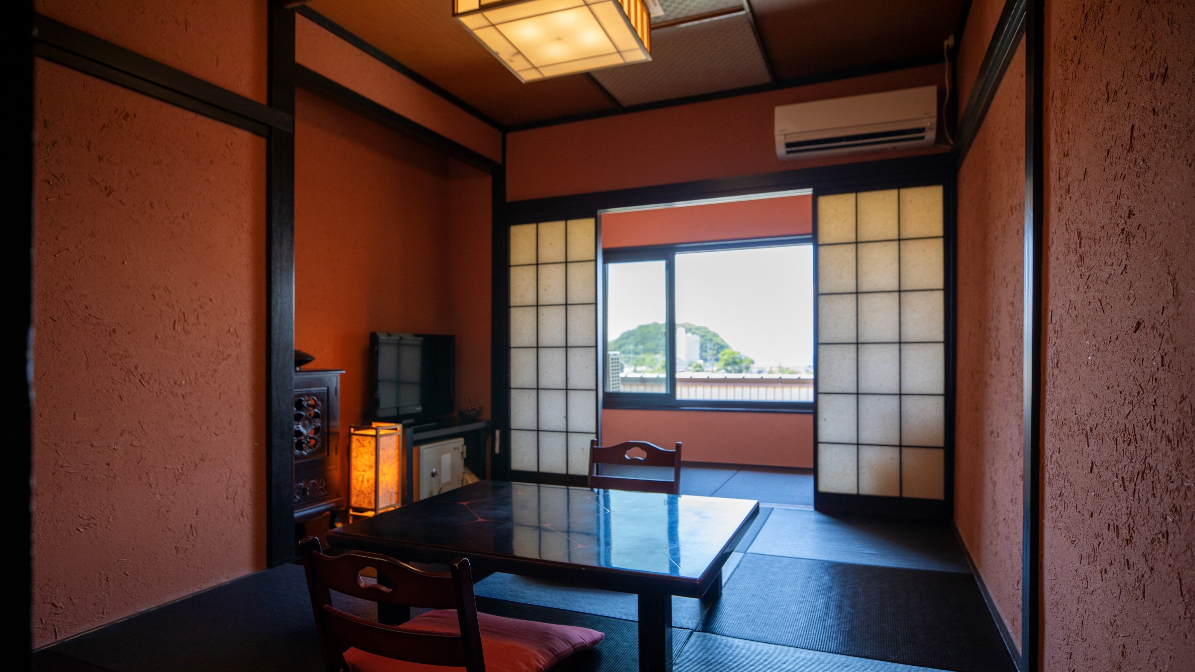 An example of a 6 tatami modern Japanese-style room with a veranda [non-smoking]