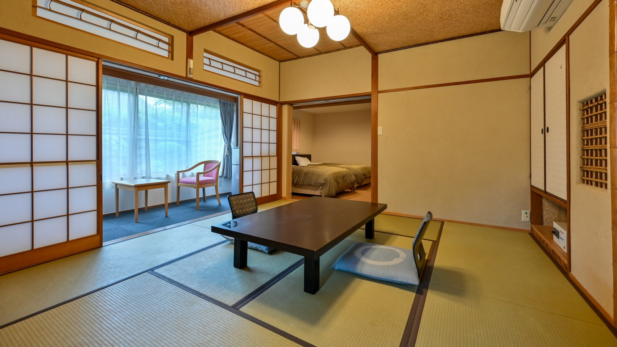 （和洋室）日式花園一側