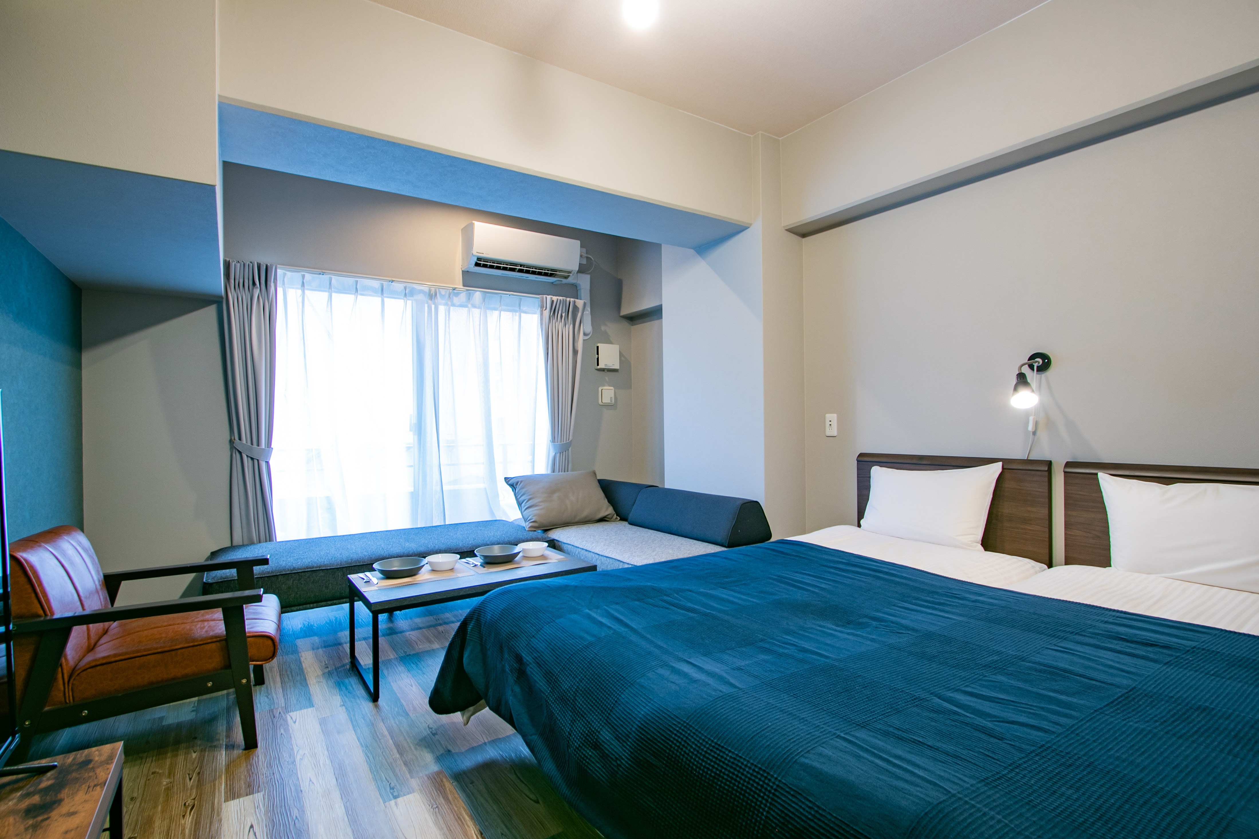Kamar Twin Hollywood