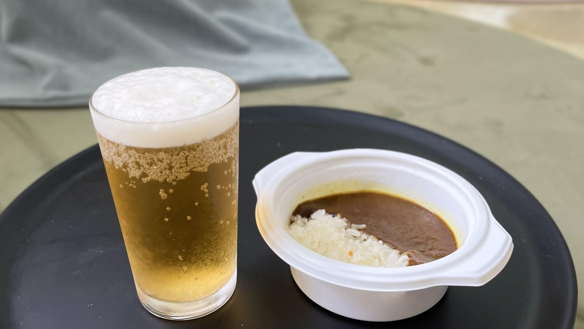 [Mist Lounge]可以享用生啤酒和桑拿食品*免费饮料（免费）