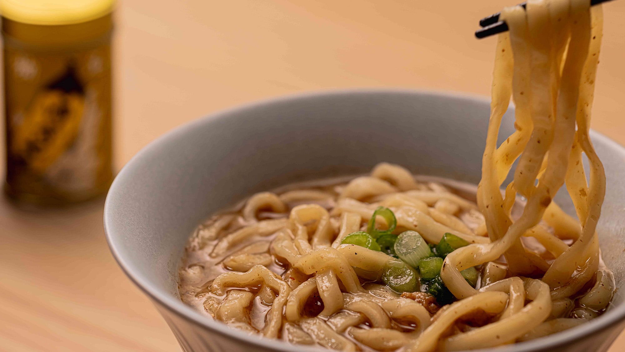 Late-night snack service "Good Night Miso Ramen" is provided at the restaurant on the second floor. 21:00-23:00