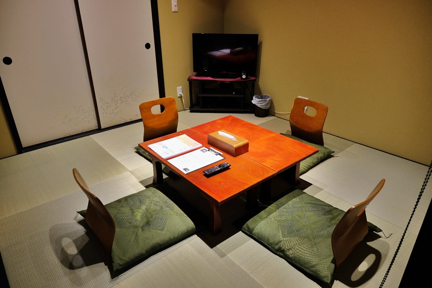 1st floor living room