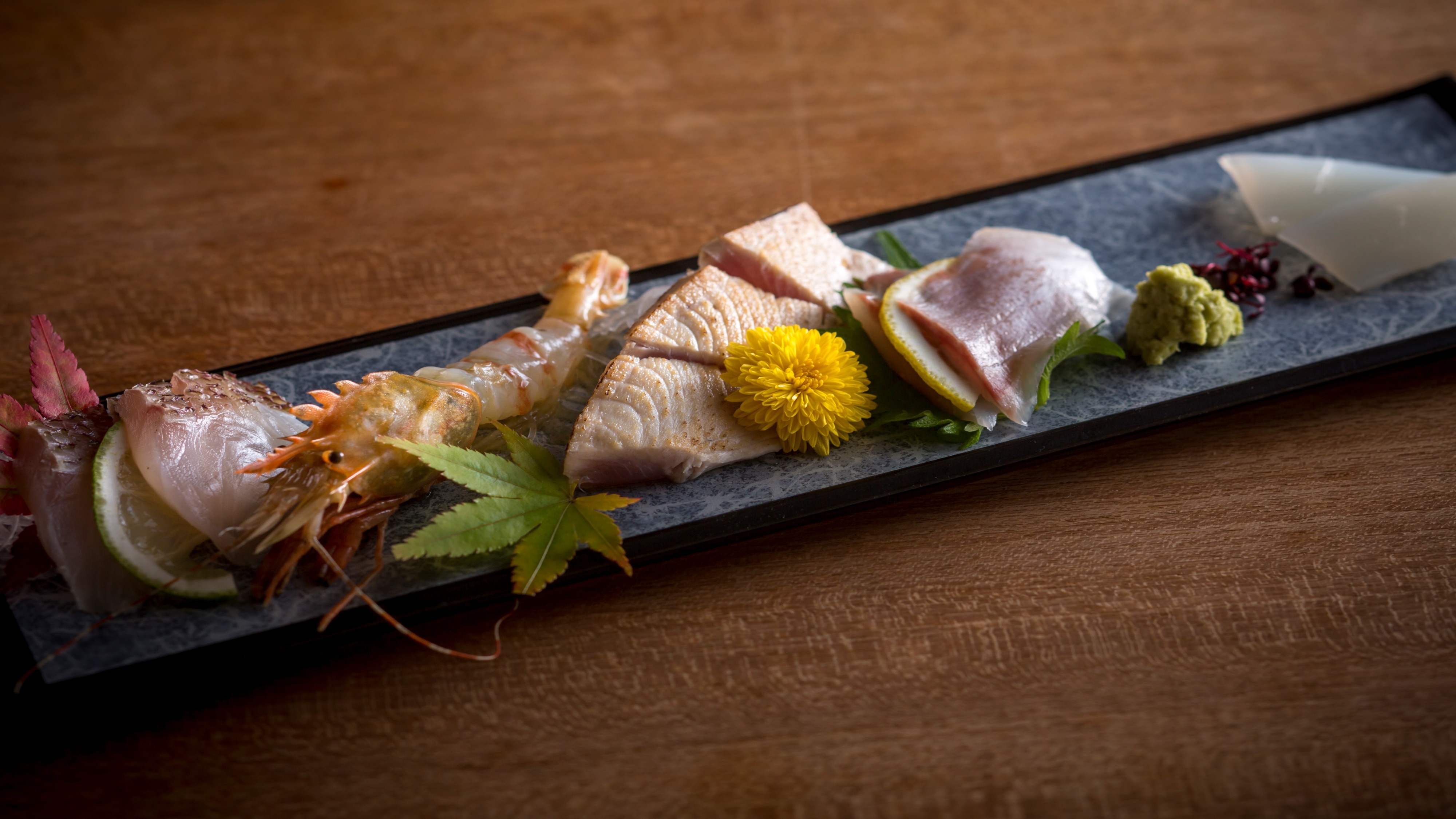 [ซาซิมิปลาจากไทซา] ซาซิมิอาหารทะเลที่จับได้ที่ท่าเรือไทซา