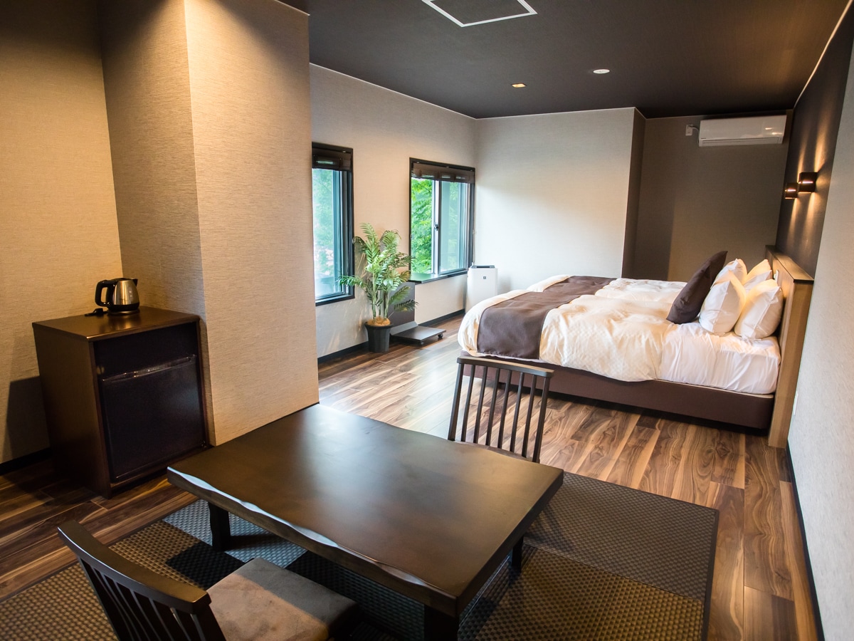 [Kamar junior suite modern Barat Jepang-Barat] Pemandian terbuka Shigaraki ware seluas 35 meter persegi