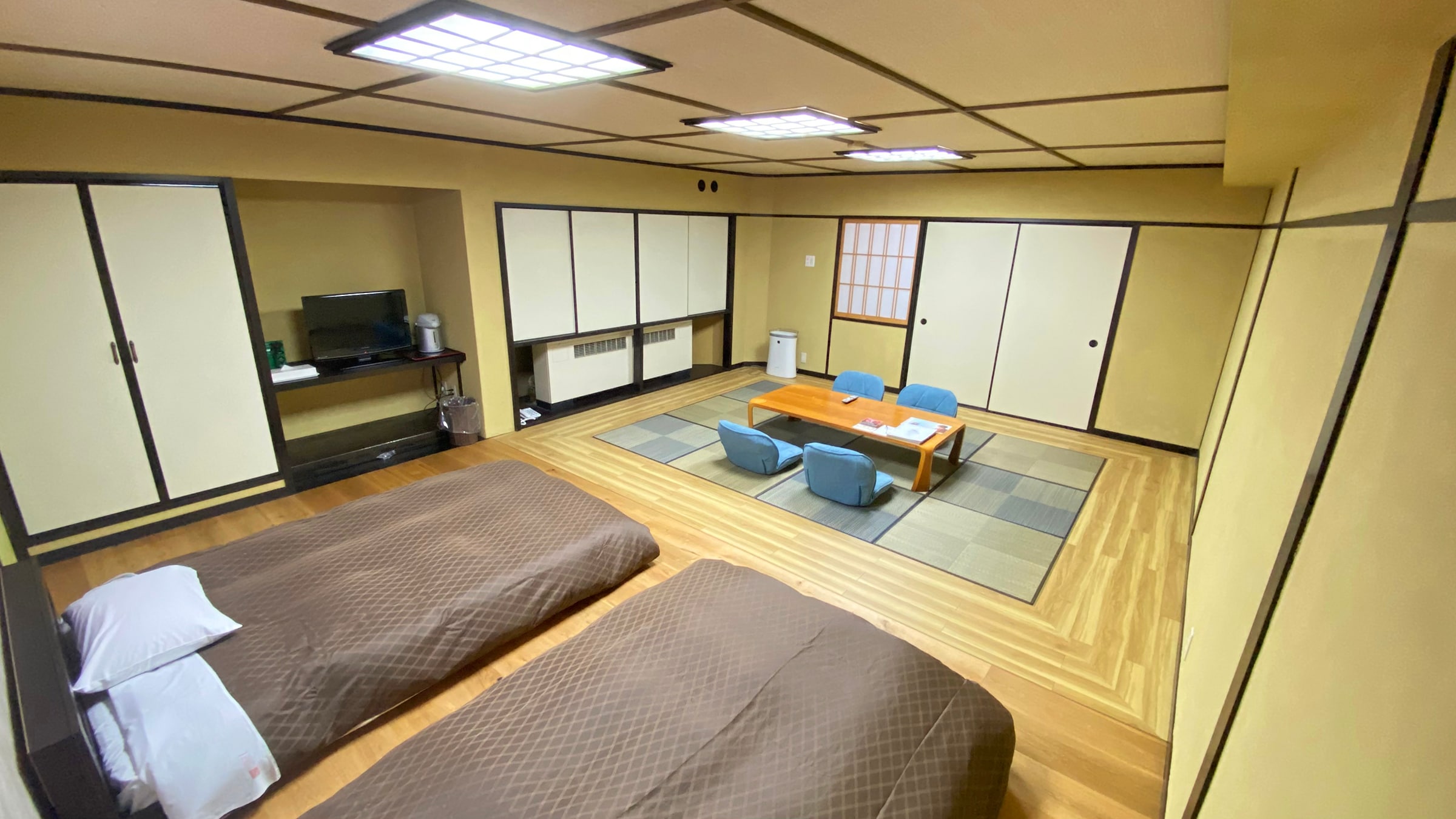 [Room] Low bed Japanese-Western style room