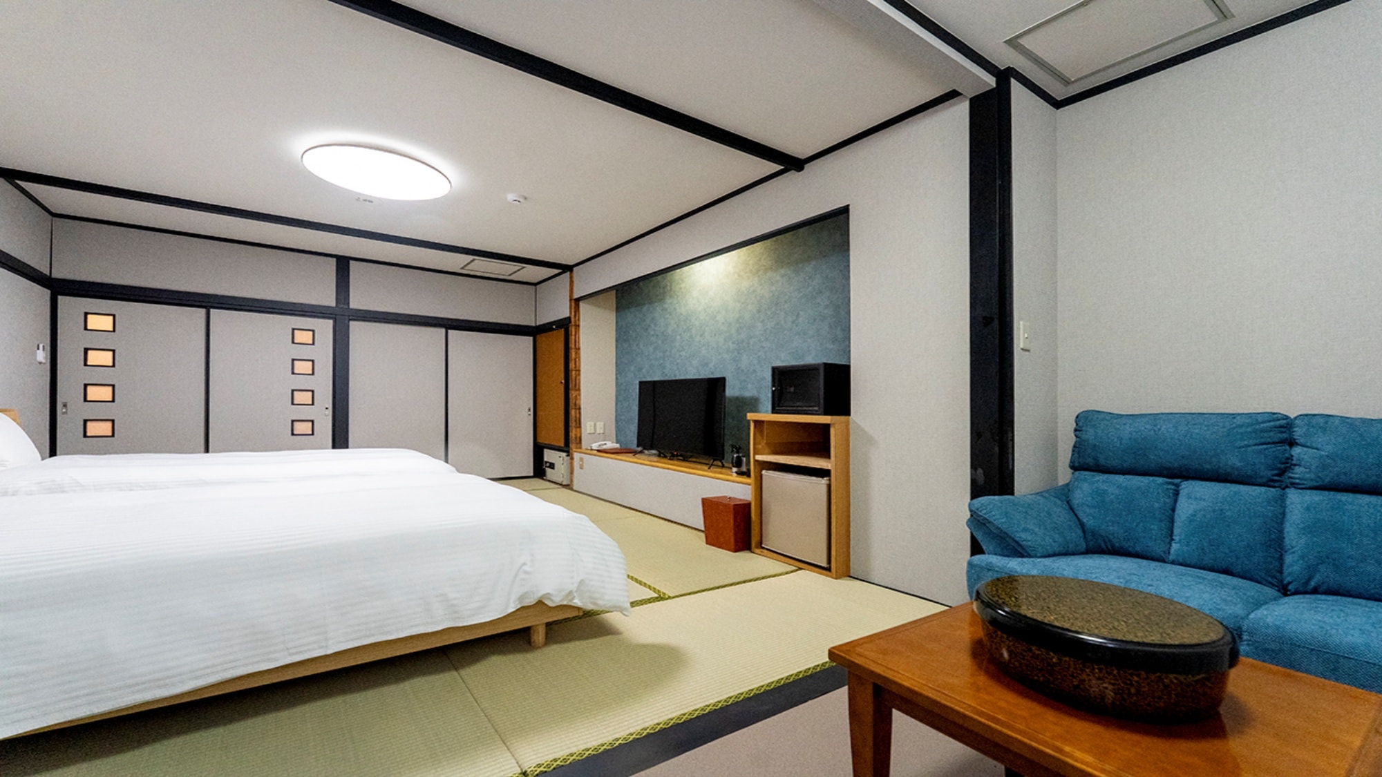 Japanese-Western room, 12 tatami mats (with bathroom)