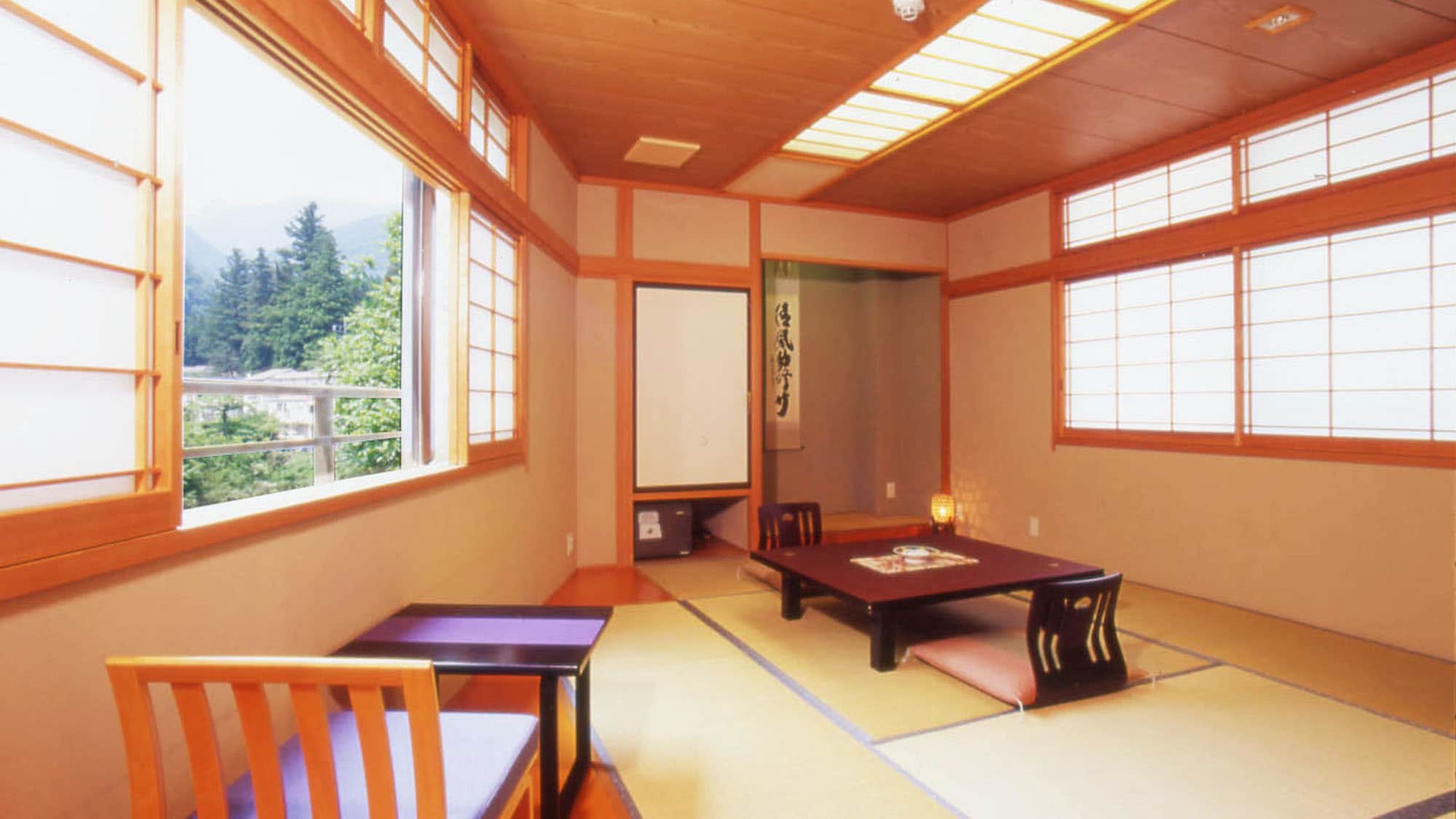 ・Japanese-style room, 10 tatami mats, valley view (2)