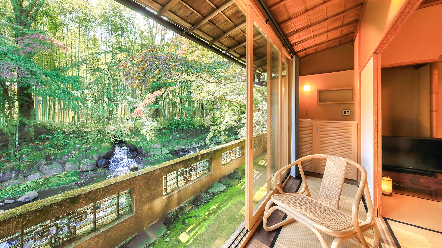 Registered Cultural Property: Yoshino Building, Semi-Special Room "Yamabuki"