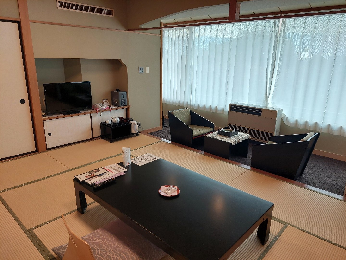 20260903_143833　部屋（斜め）.jpg
