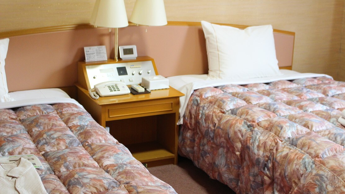 Nostalgic Twin Room Bedroom