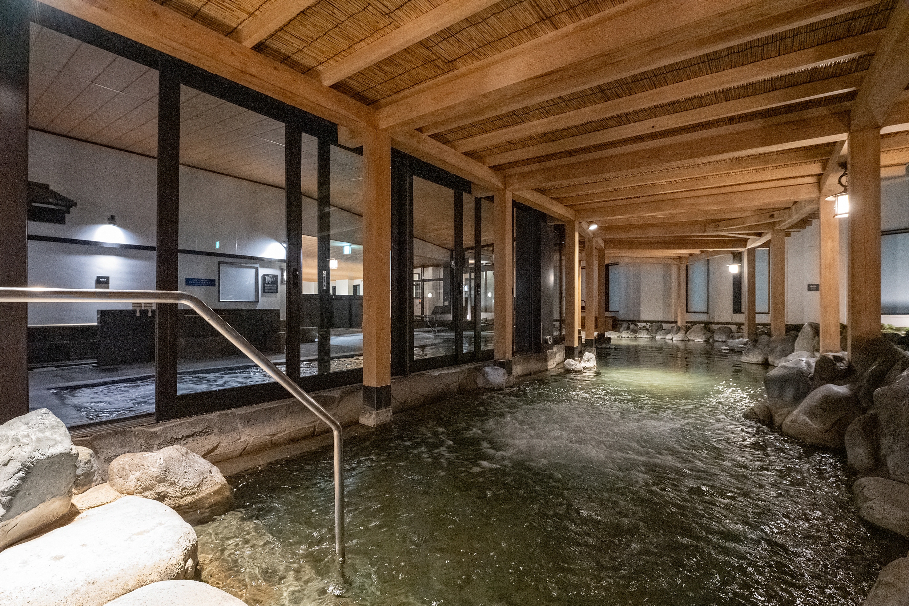 Men's open-air bath