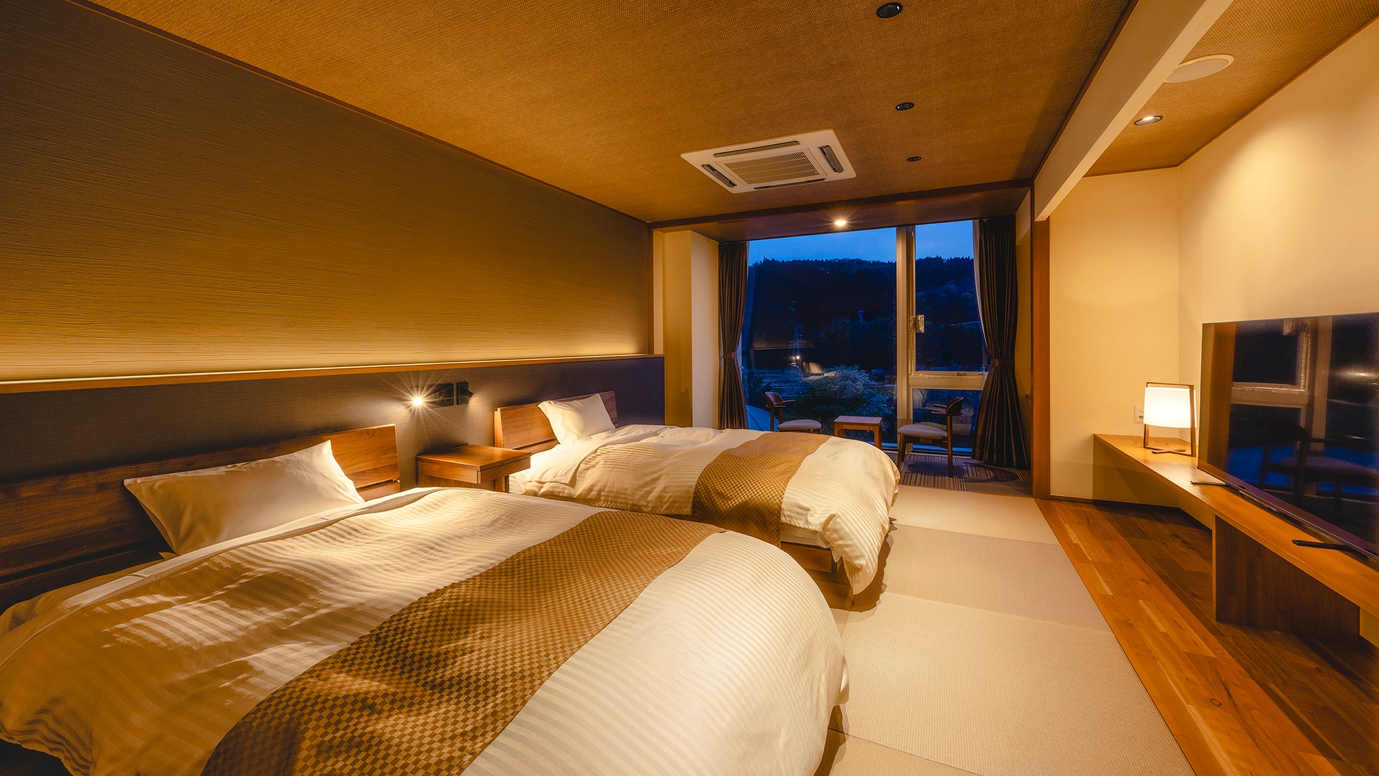 [Kamar Jepang-Barat Modern] Tersedia tikar tatami Ryukyu yang nyaman dan tempat tidur Simmons untuk tidur berkualitas.