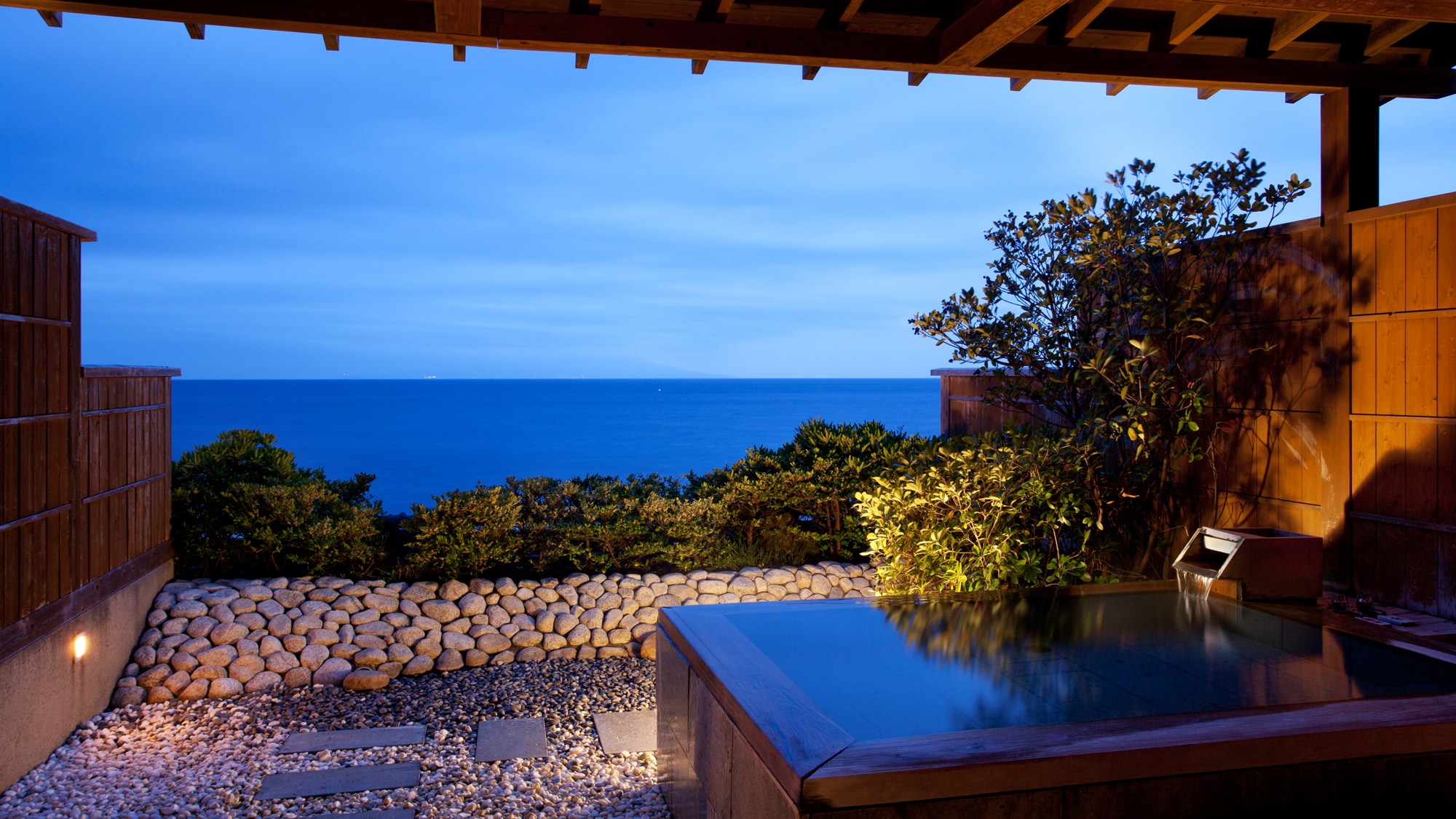 Guest room with garden open-air bath (example)