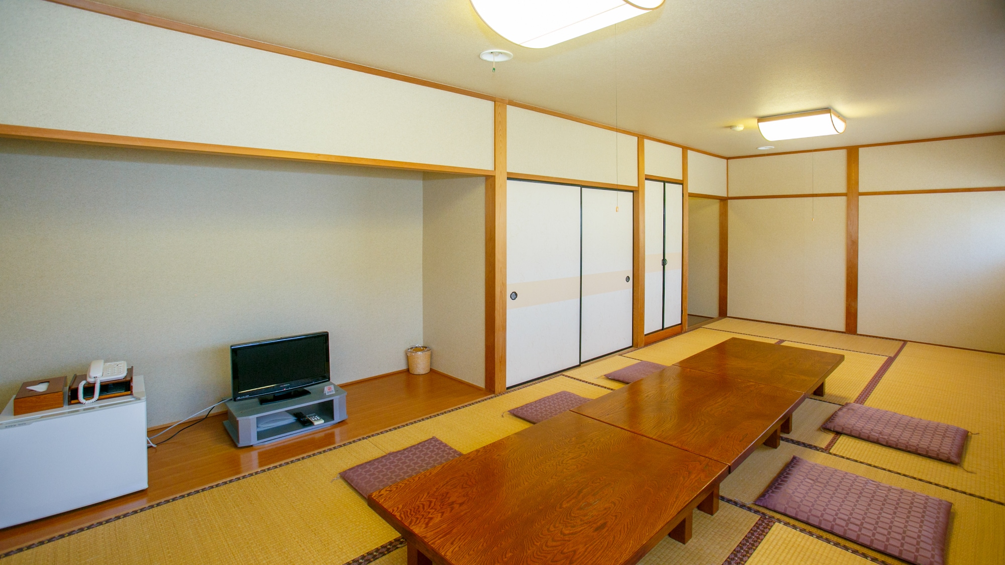 Although it is simple, we have kept it clean so that you can enjoy your stay.