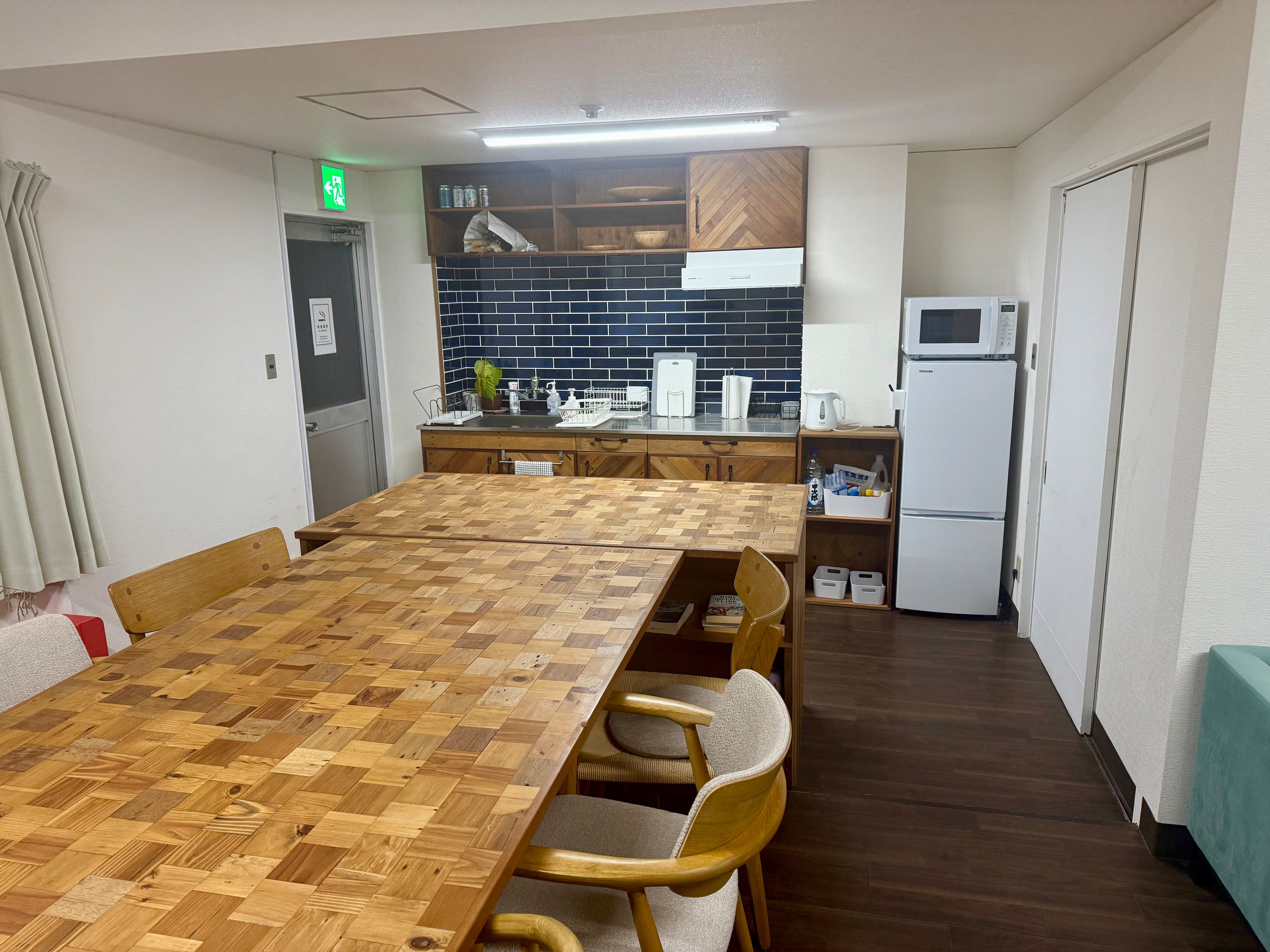 Kitchen_shared lounge
