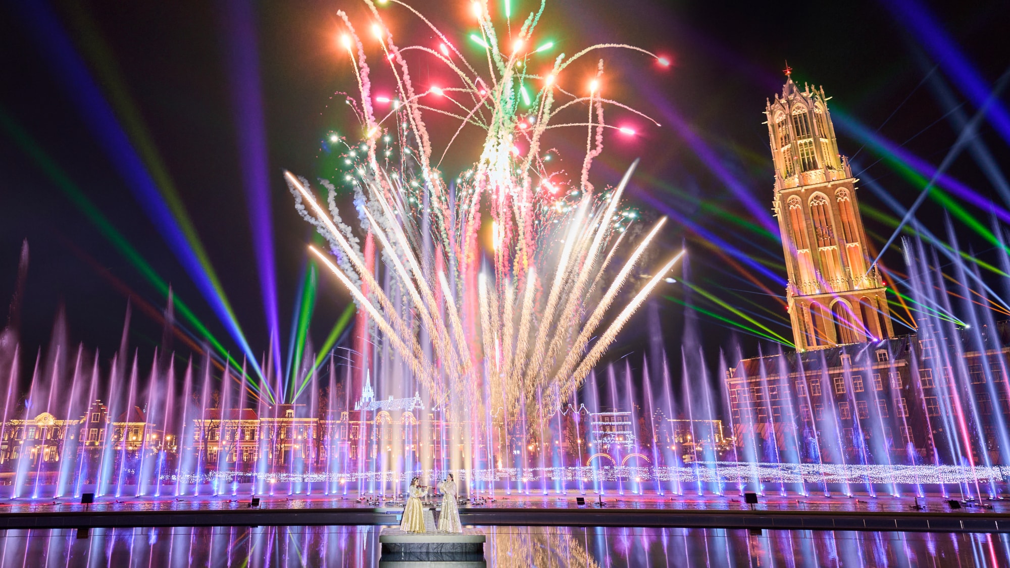 A new night show featuring a musical fountain show, spectacular searchlight illuminations and fireworks