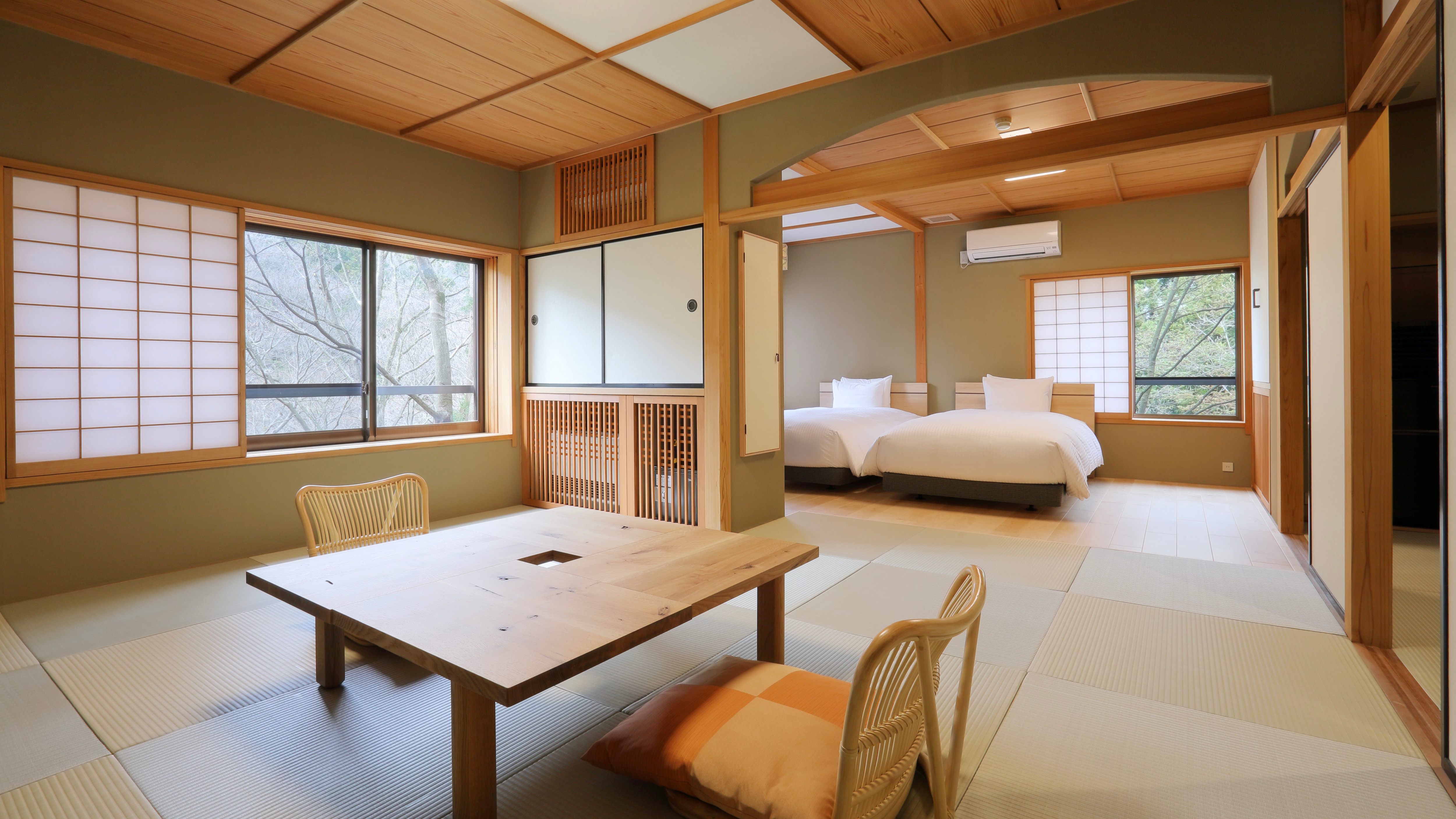 "Pine" room