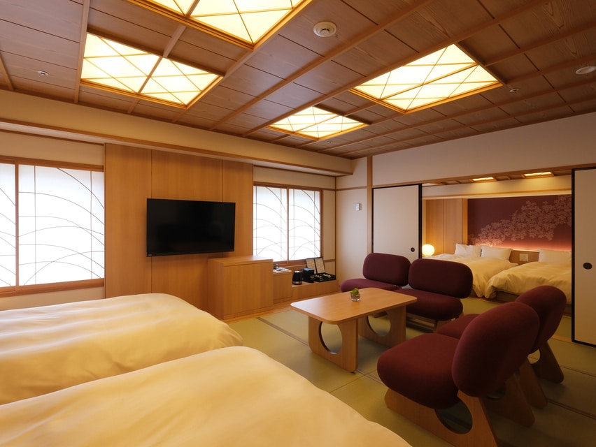 Fourth (4 beds, 76.5 m²) Renovated in 2019, equipped with four Simmons double-sized beds
