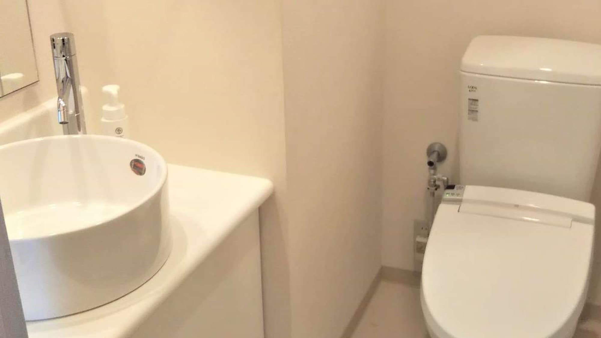 Bathroom: Single B, Double B, Twin A