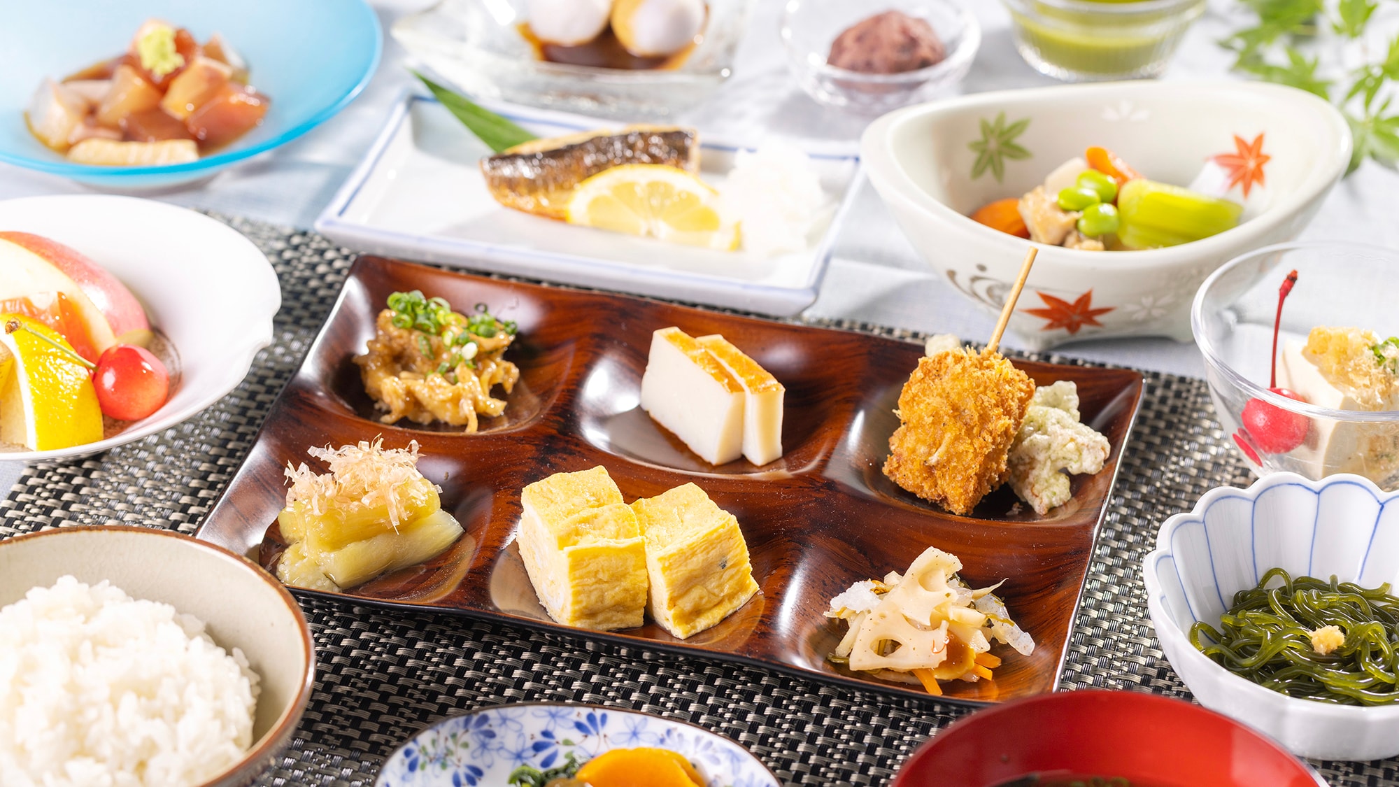 [Buffet - Breakfast] Your day's happiness starts with breakfast♪ We also offer heart-warming dishes such as nikujaga (beef and potatoes) and chikuzenni (stew).