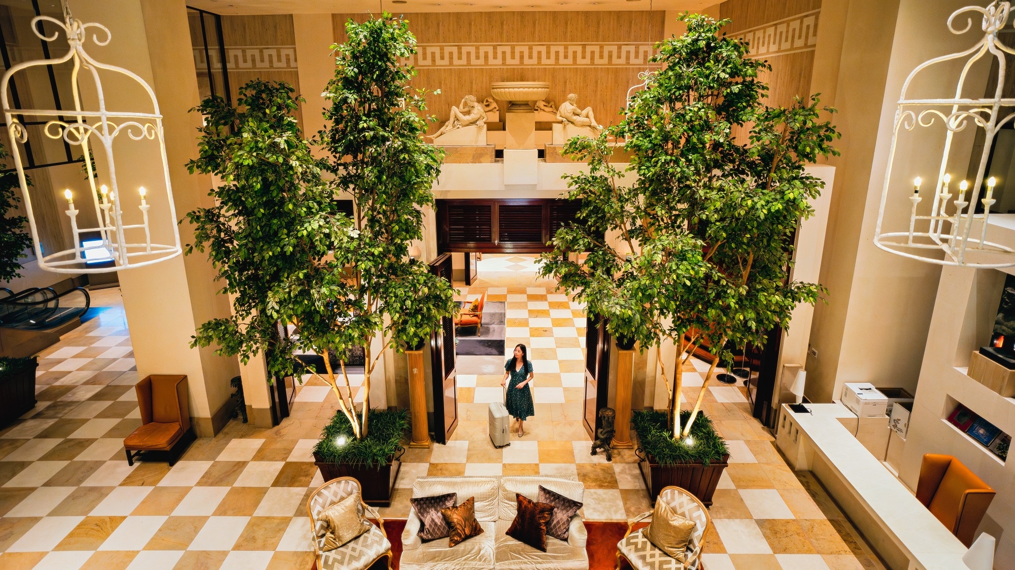 1st floor lobby with an oriental atmosphere (example)