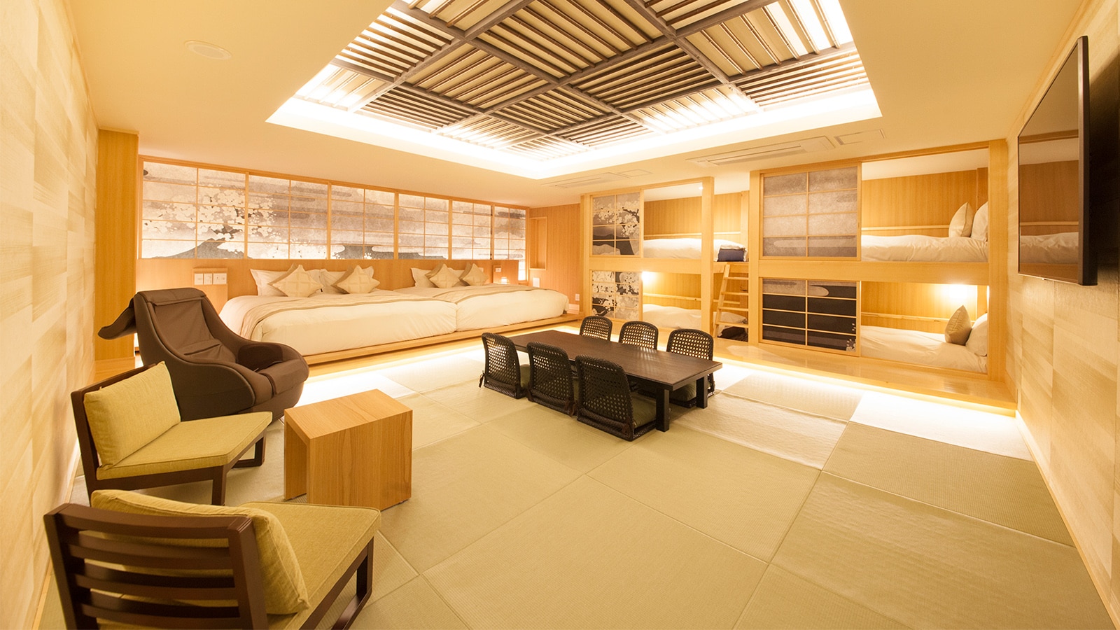 Suite Jepang Keluarga Premier << 1-8 orang >>