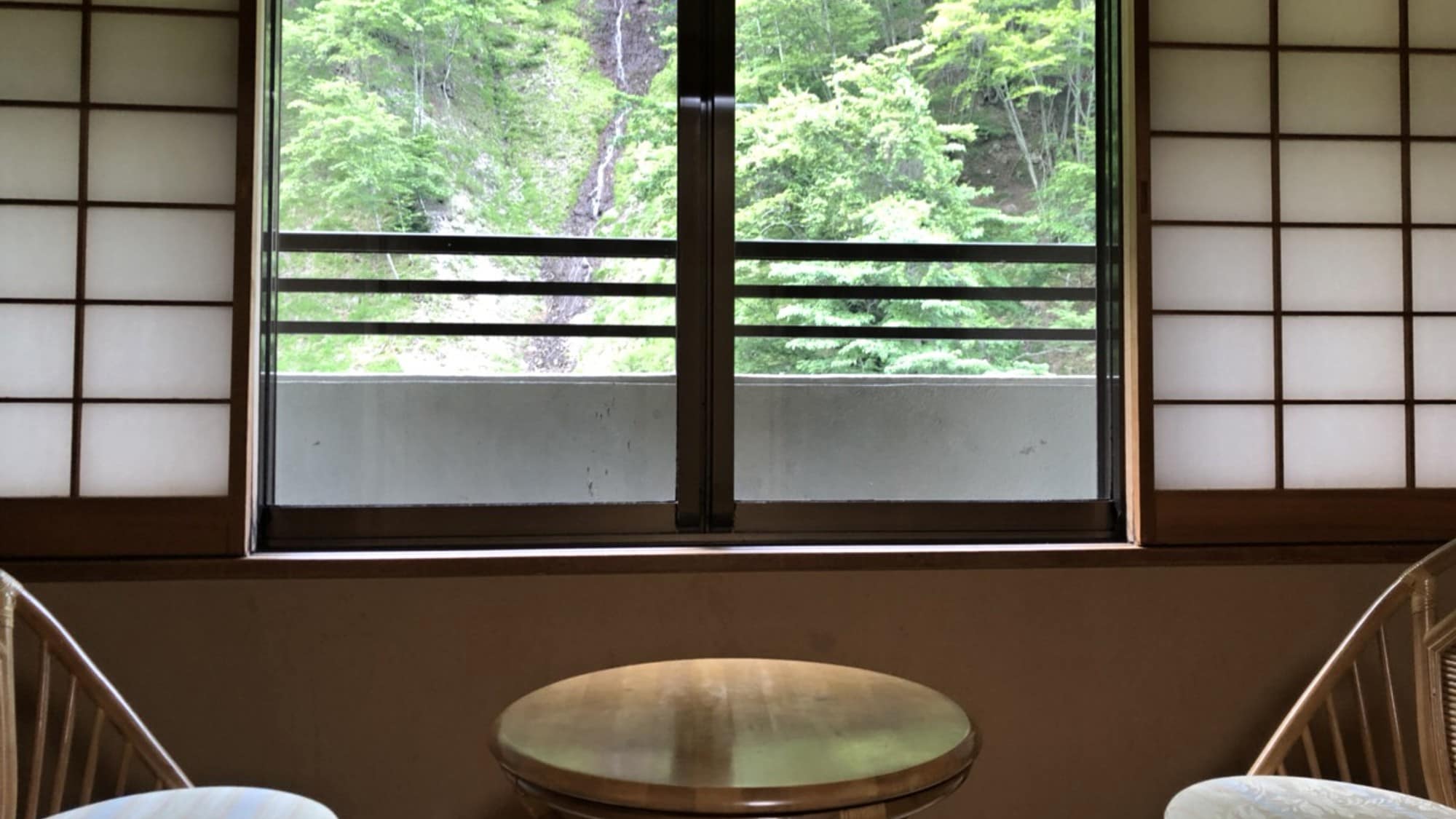 [Japanese-style room 14 tatami mats] Sekizenkan/Kinugawa River side *Example of the view