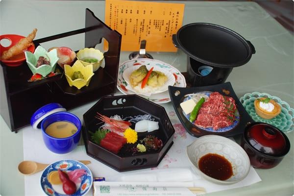 ※國產牛排B套餐（菜色範例）