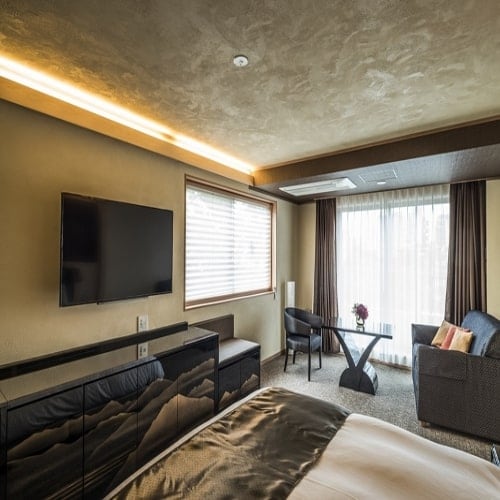 Corner Premium Double River View