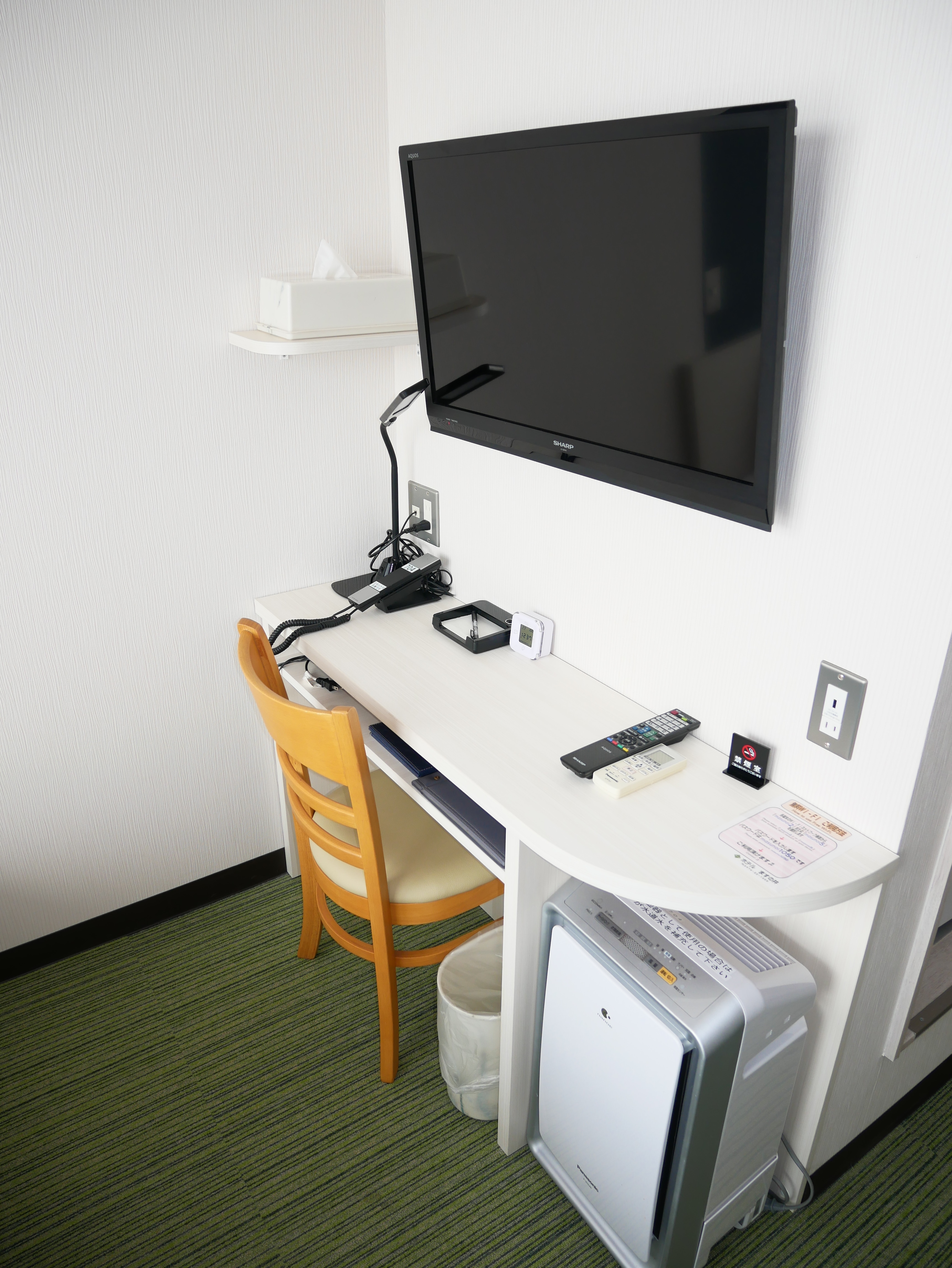Non-smoking single room