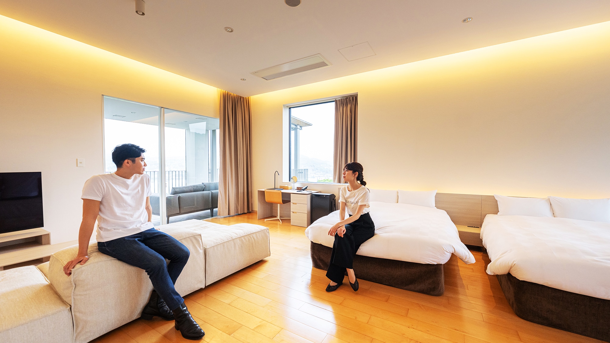 [Tower Suite Twin] All rooms are corner detached rooms. 50 square meters. All rooms are non-smoking (smoking allowed on the terrace)
