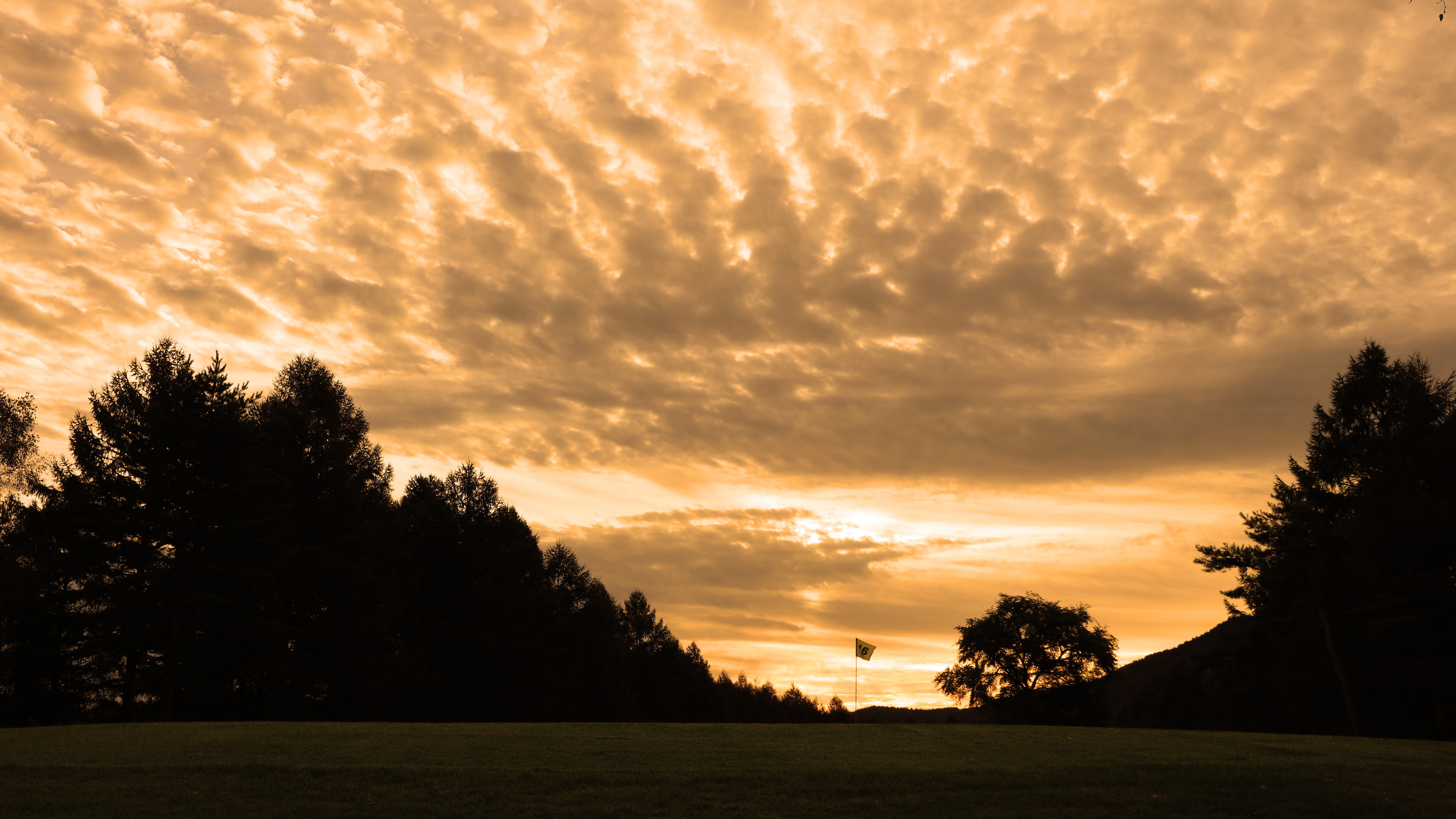 The sunset that spreads out before your eyes is simply breathtaking.