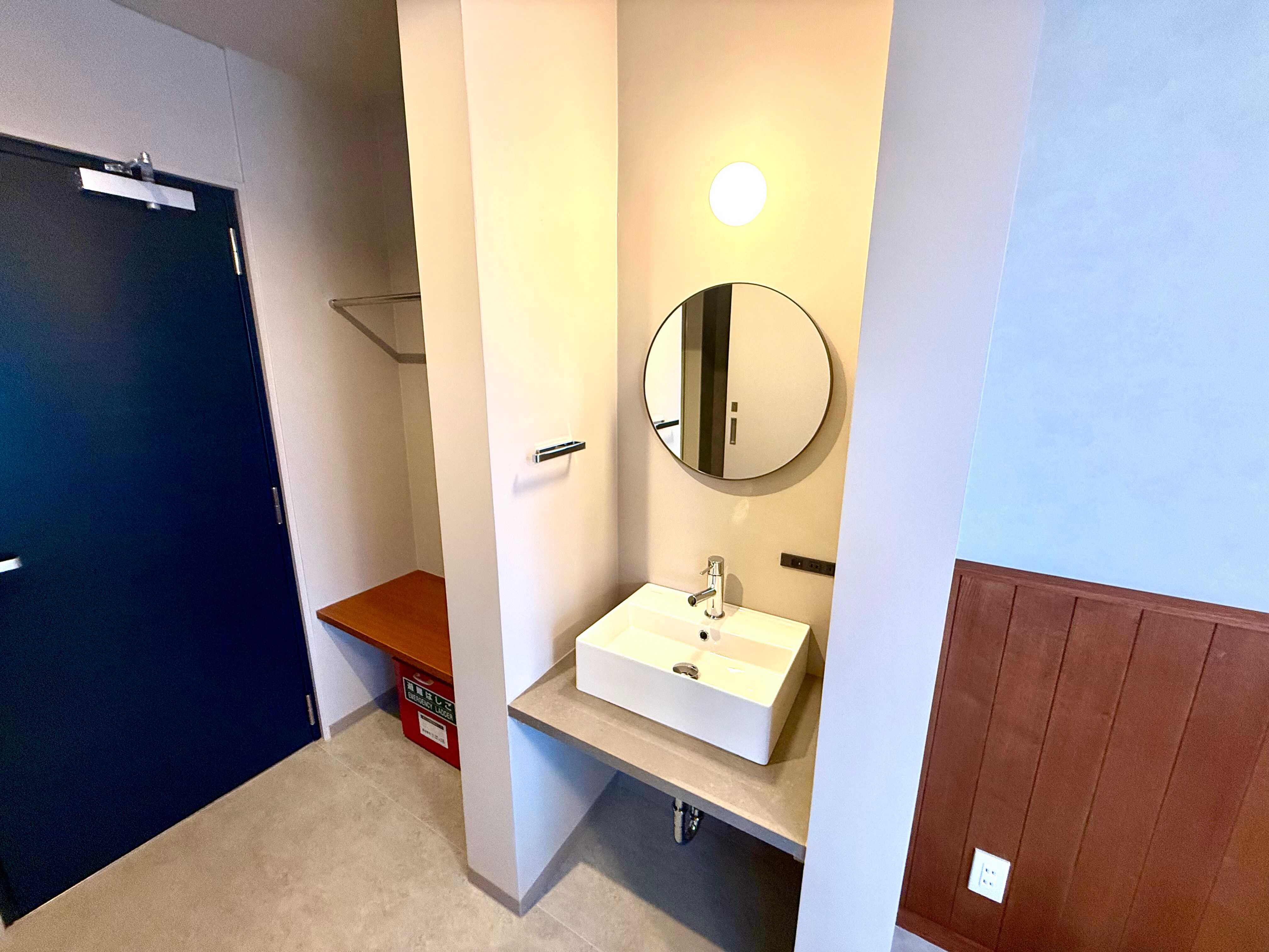 Washbasin_Superior Twin Room