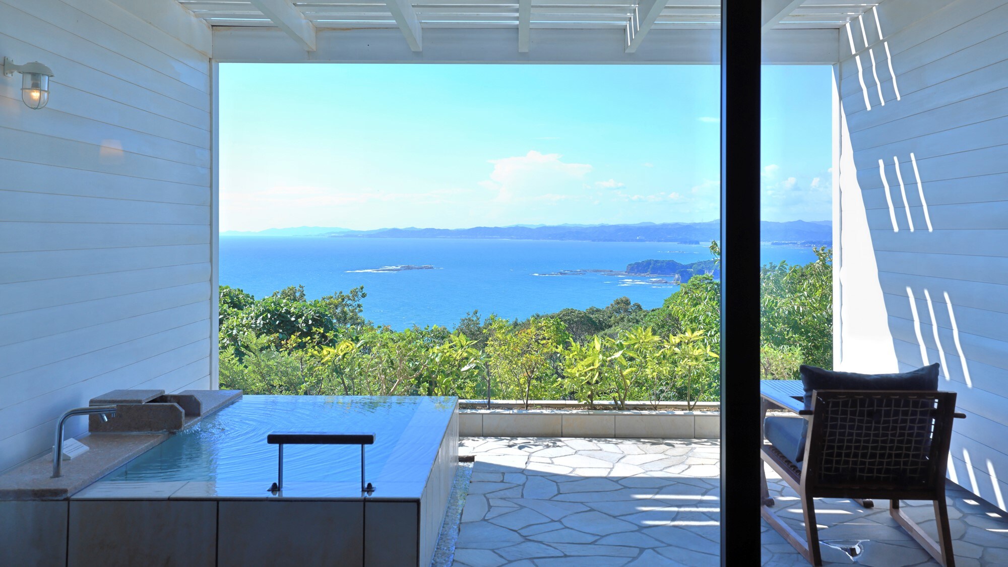 [Open-air hot spring bath included] Ocean view lanai suite 1F