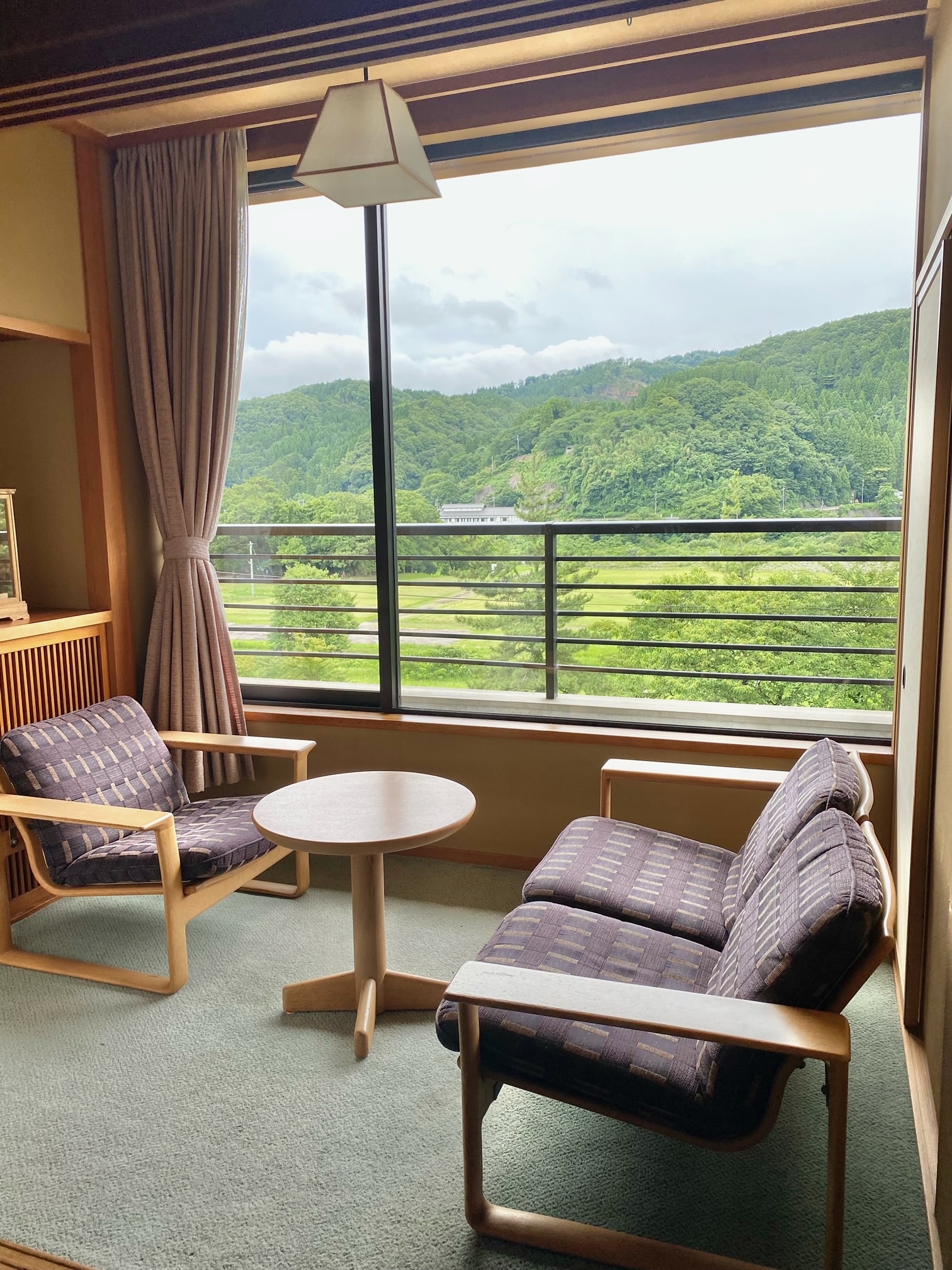 4th floor Seiryu guest room [sofa]